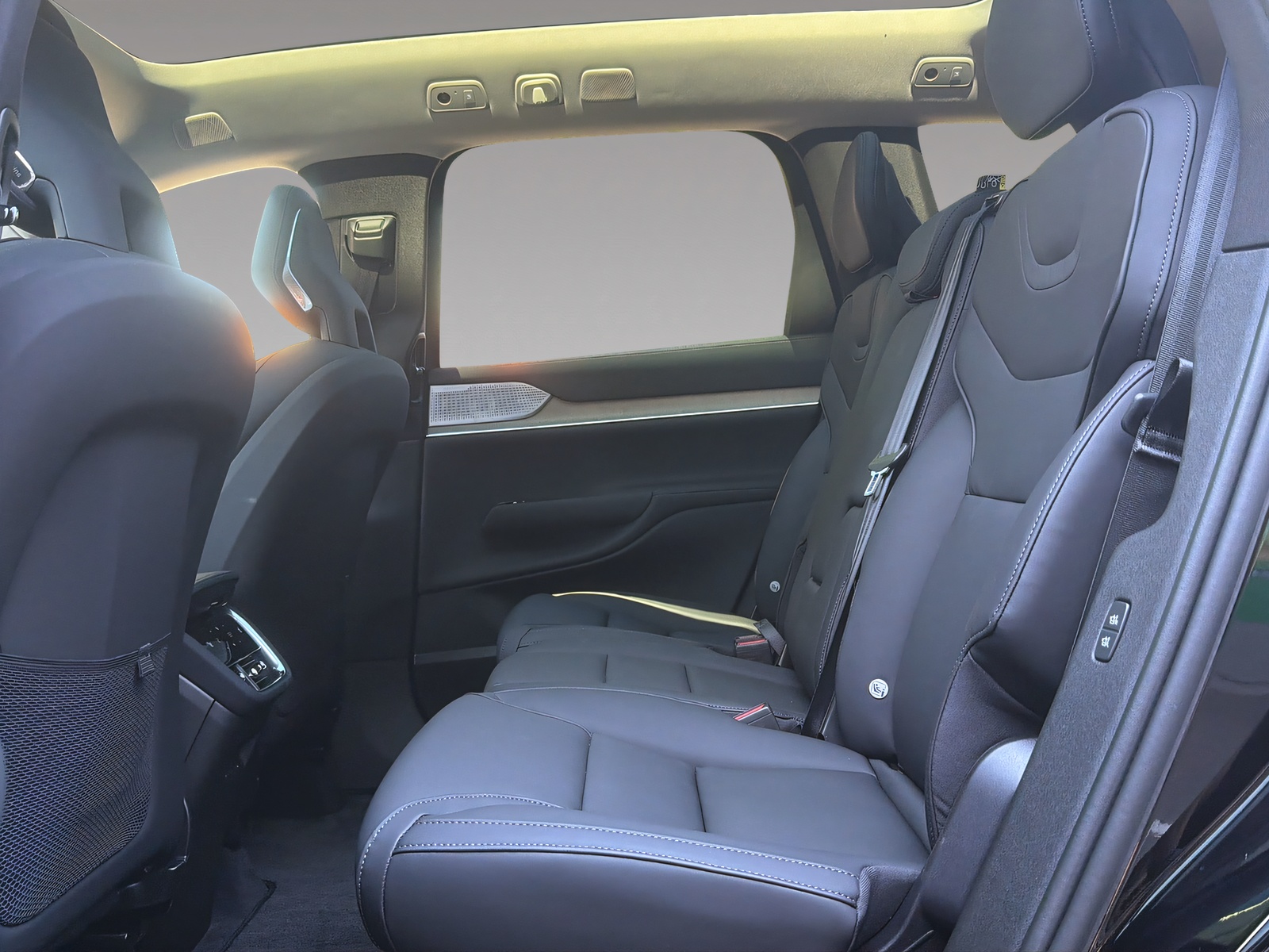 VOLVO EX90 Twin Performance Ultra AWD-image-18