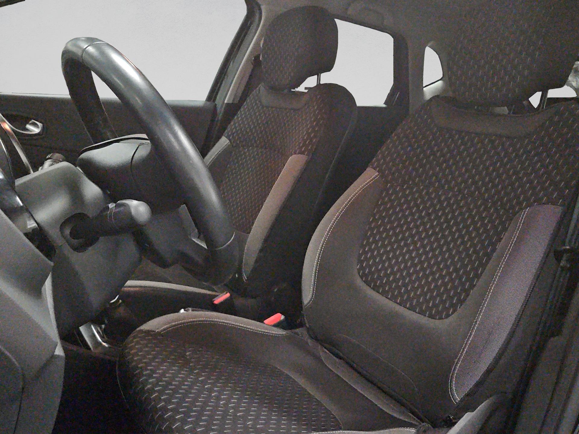 RENAULT Captur 1.3 T 16V Intens EDC-image-8