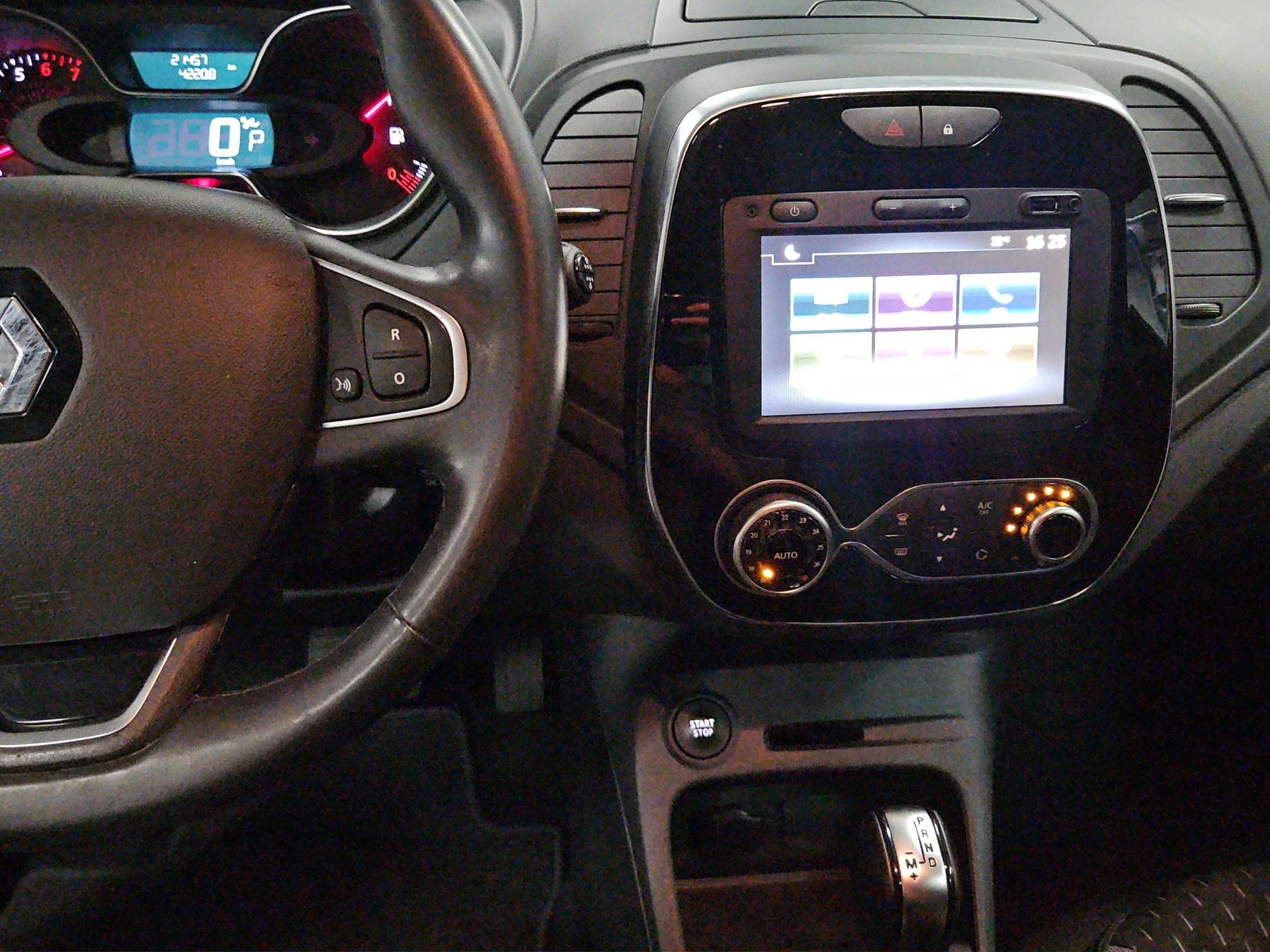 RENAULT Captur 1.3 T 16V Intens EDC-image-11