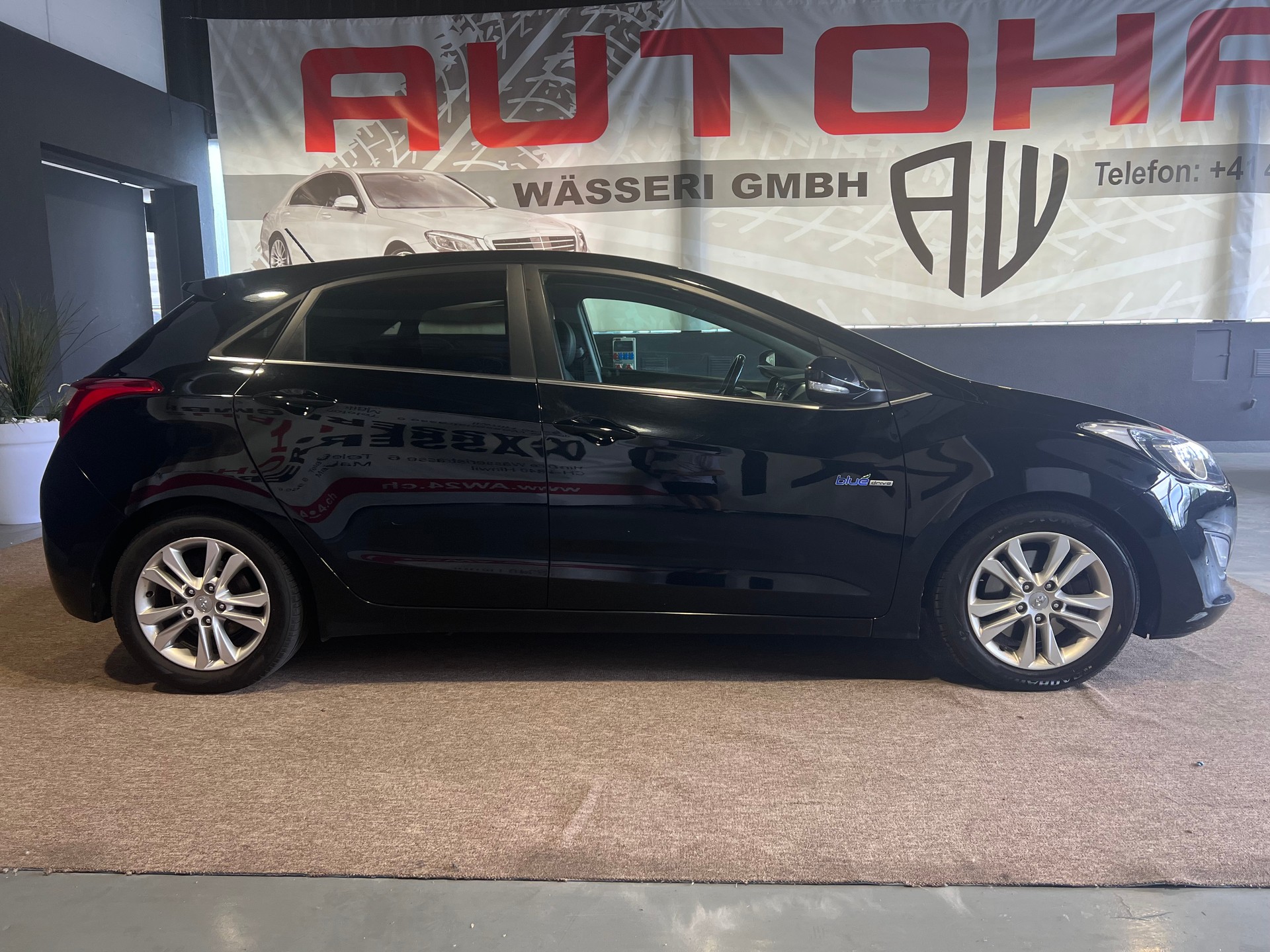 HYUNDAI i30 1.6 CRDi Style-image-1