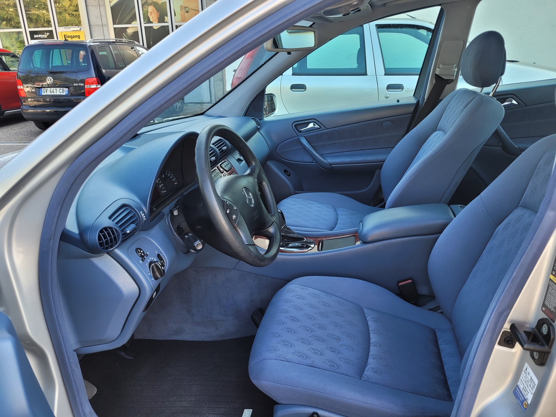 MERCEDES-BENZ C 240 Classic-image-12