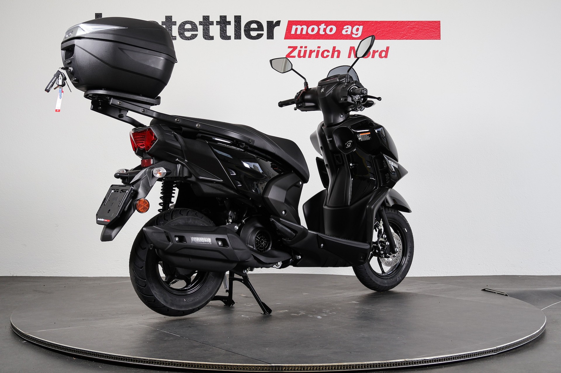 YAMAHA RayZR Smartline-showroom-element-2