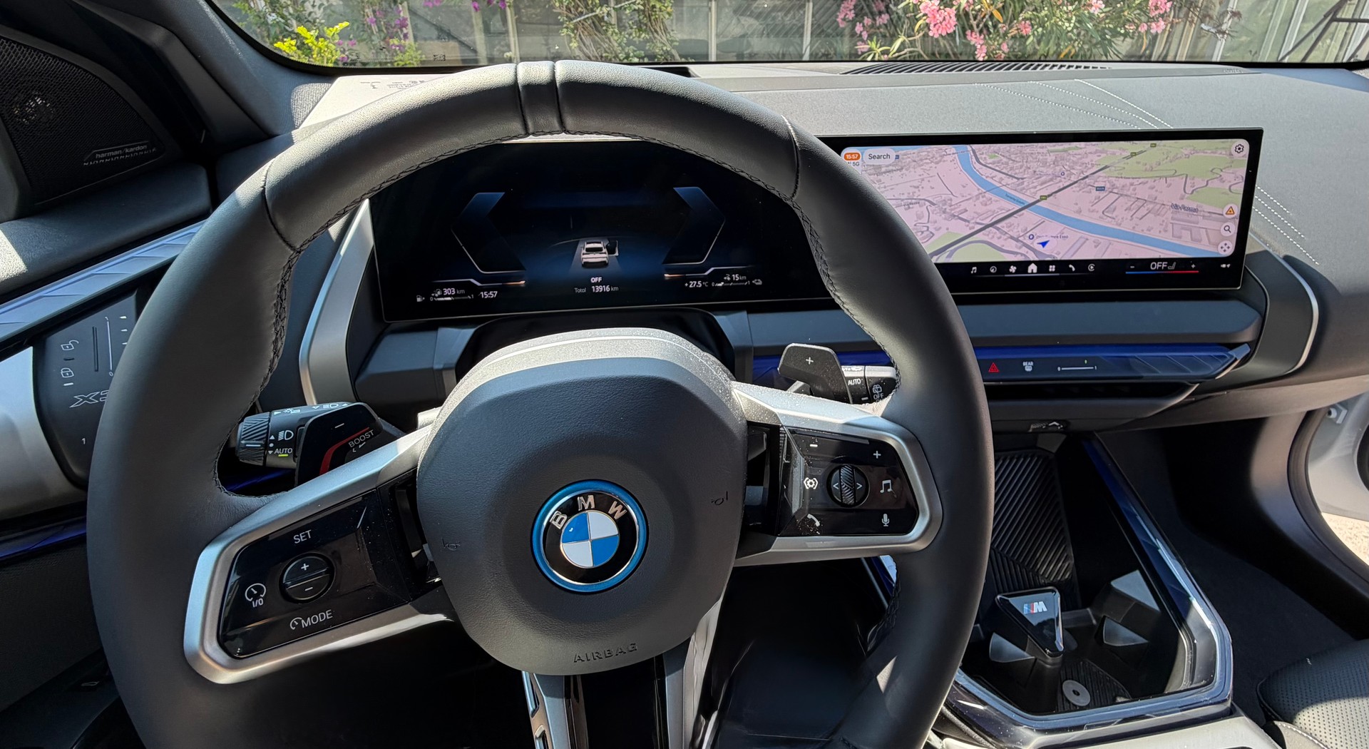 BMW 30e xDrive-image-2