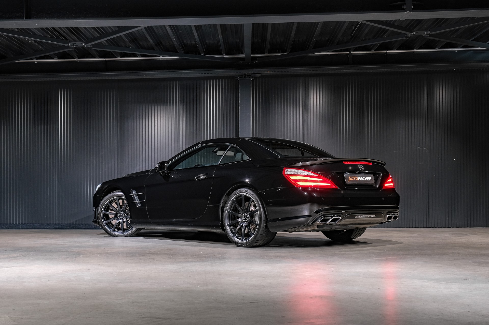 MERCEDES-BENZ SL 63 AMG Speedshift-showroom-element-1