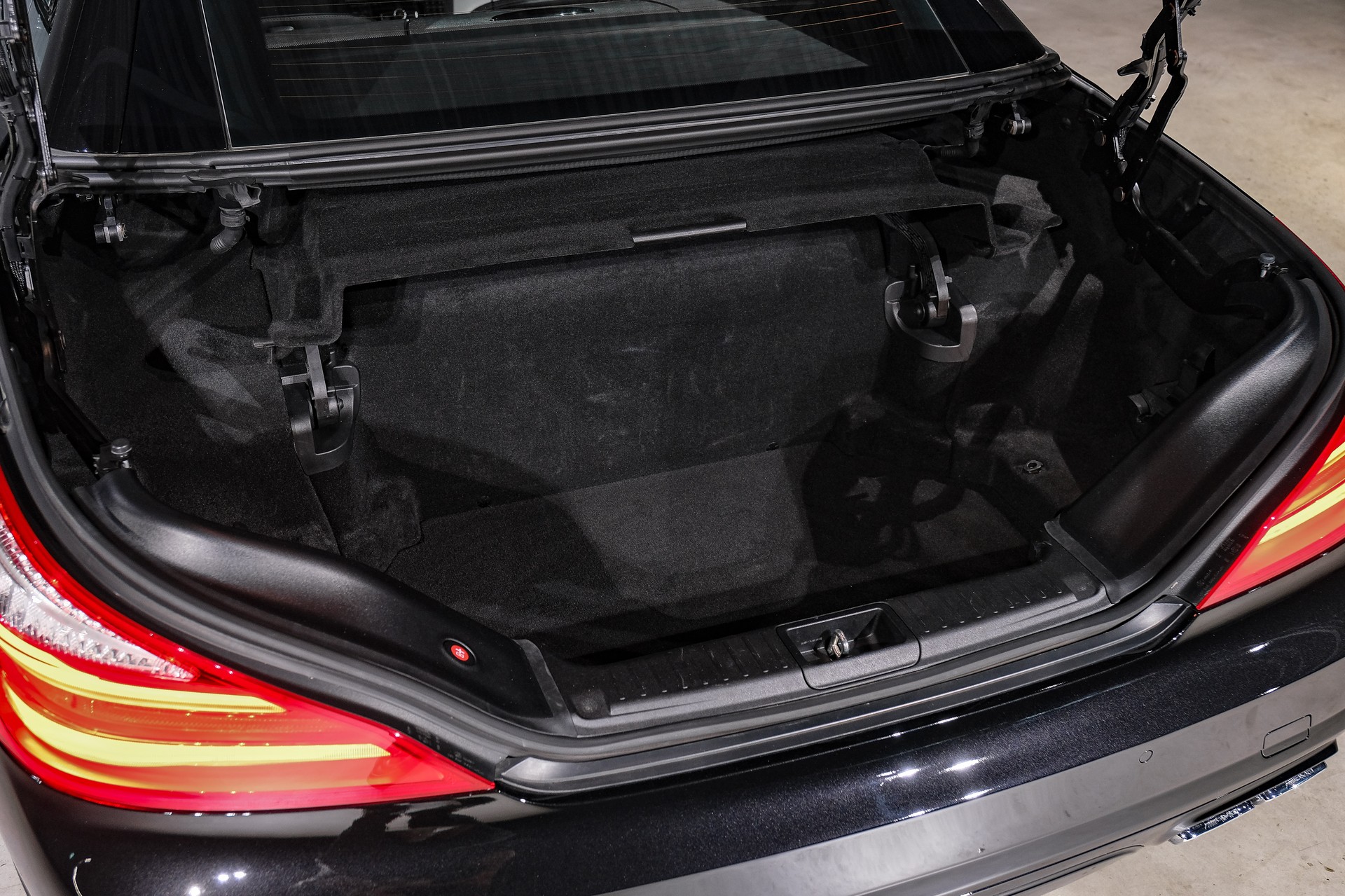 MERCEDES-BENZ SL 63 AMG Speedshift-image-25