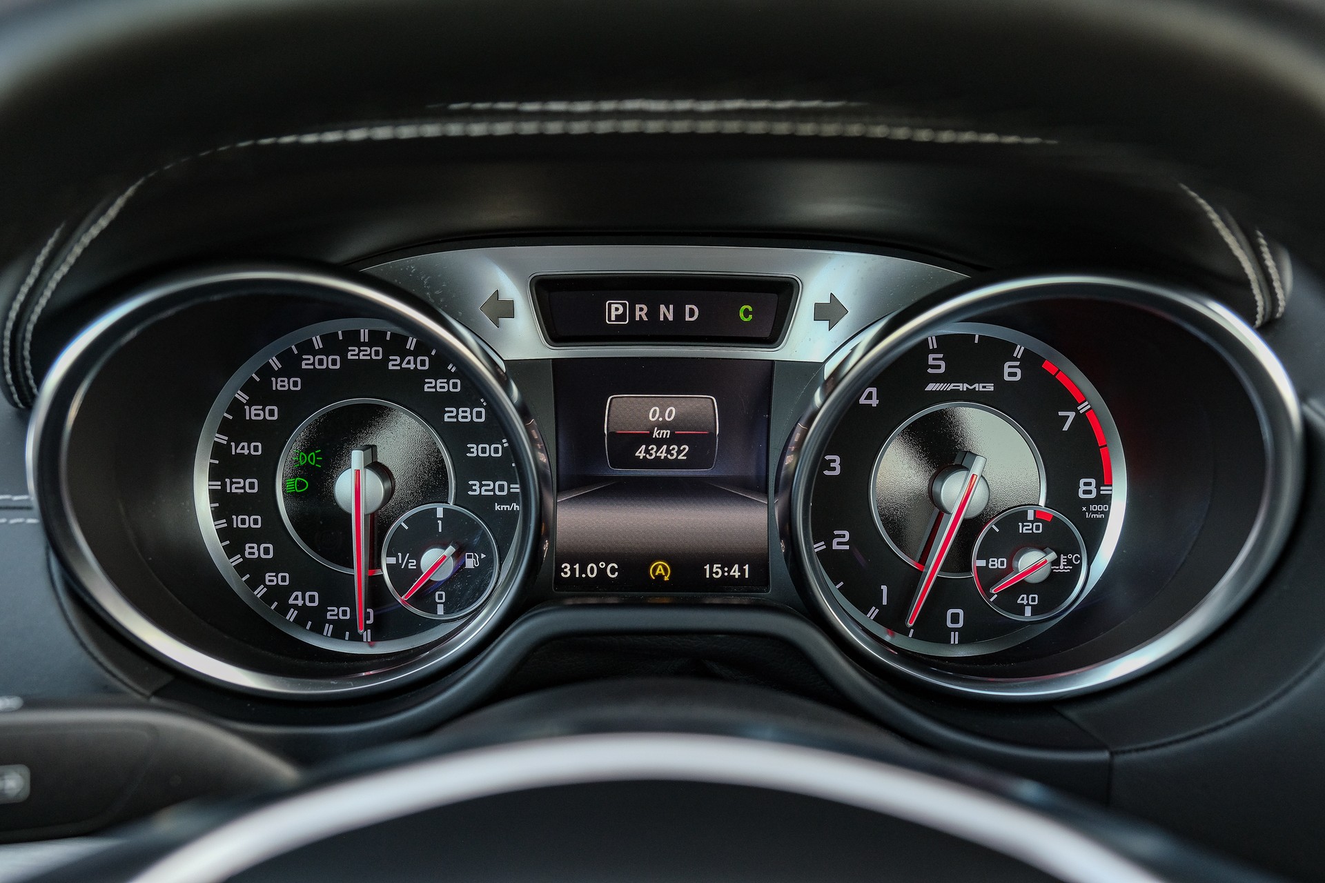 MERCEDES-BENZ SL 63 AMG Speedshift-image-16