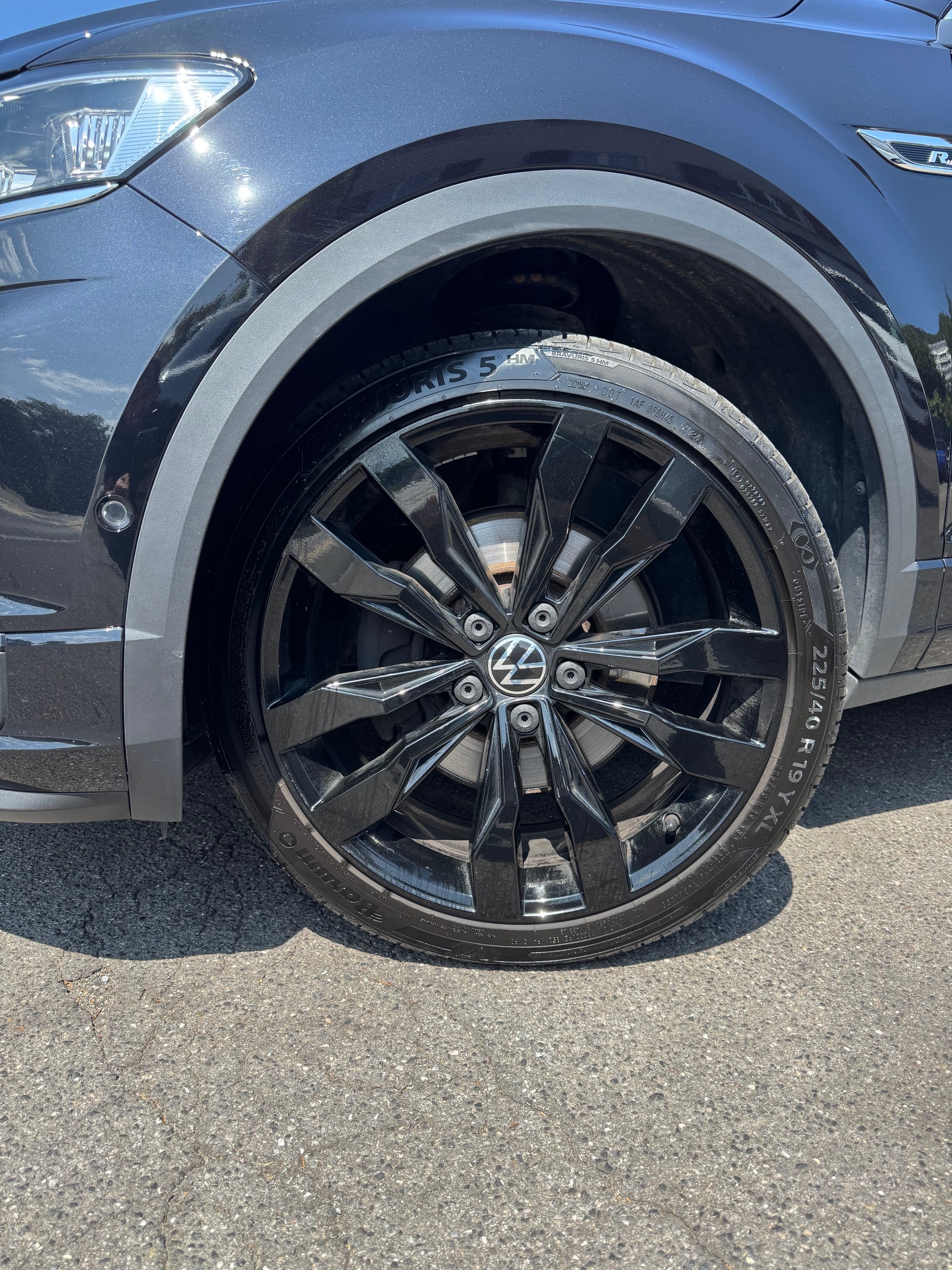 VW T-Roc 2.0 TSI Sport R-Line DSG 4Motion-image-1
