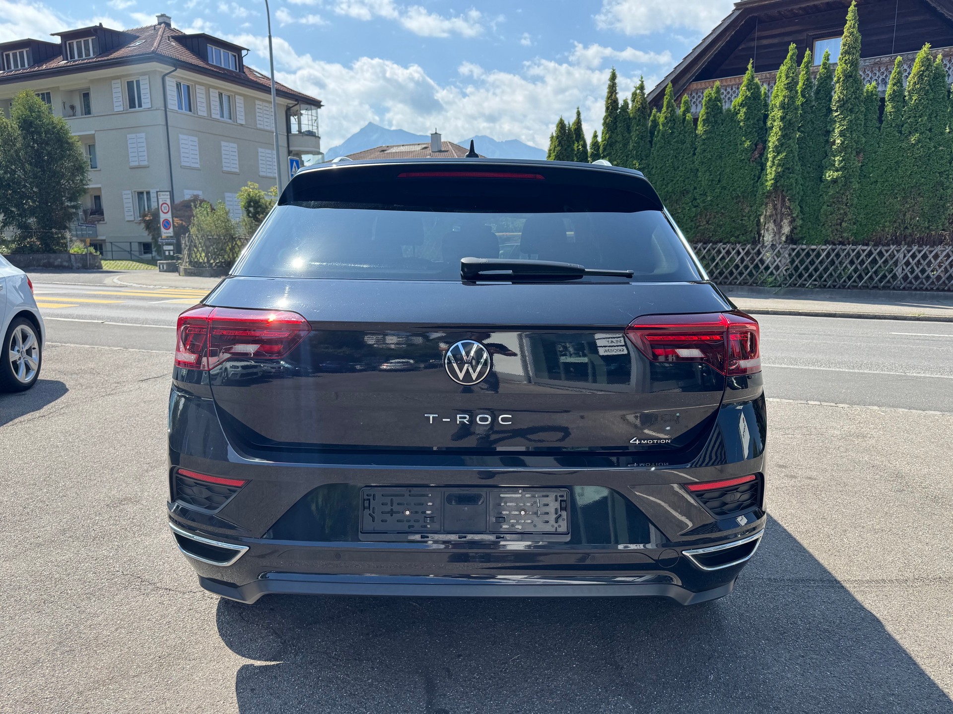 VW T-Roc 2.0 TSI Sport R-Line DSG 4Motion-image-7