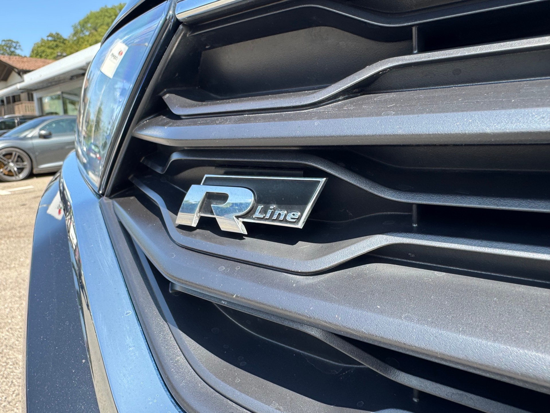 VW T-Roc 2.0 TSI Sport R-Line DSG 4Motion-image-3