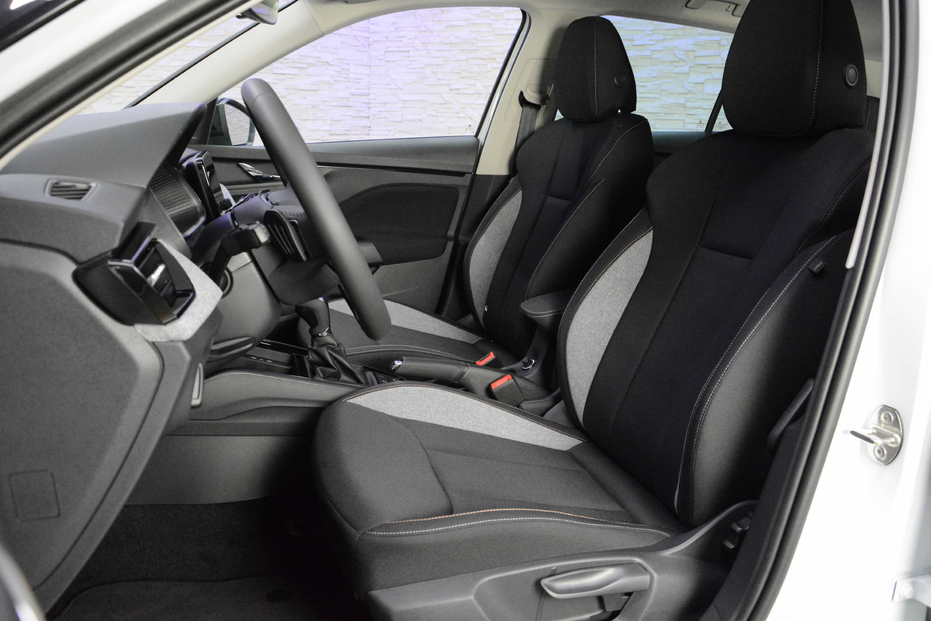 SKODA Kamiq 1.0 TSI Selection DSG-image-9