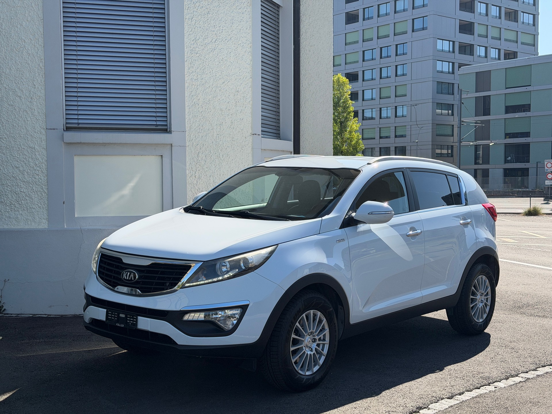 KIA Sportage 2.0 CRDi Trend 4WD Automatic-image-0