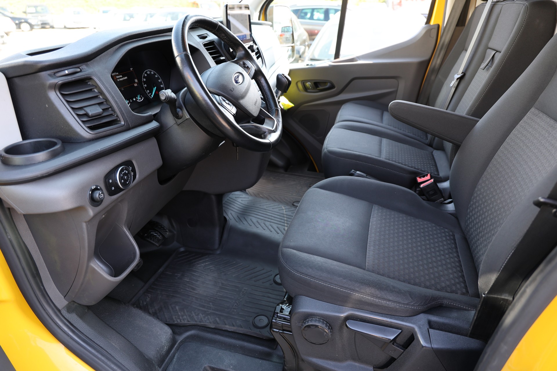 FORD Transit Van 350 L4H3 Trend EXTRA LANG 2.0 TDCi 185ps RWD-image-17