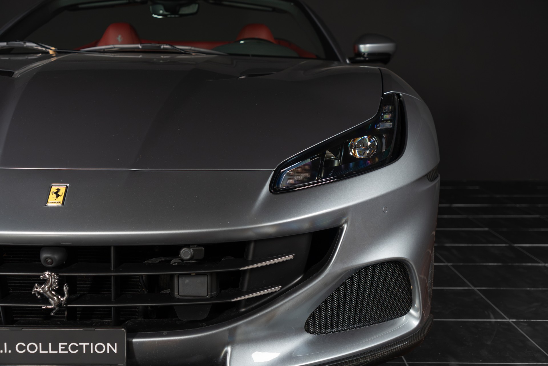 FERRARI Portofino M-image-3