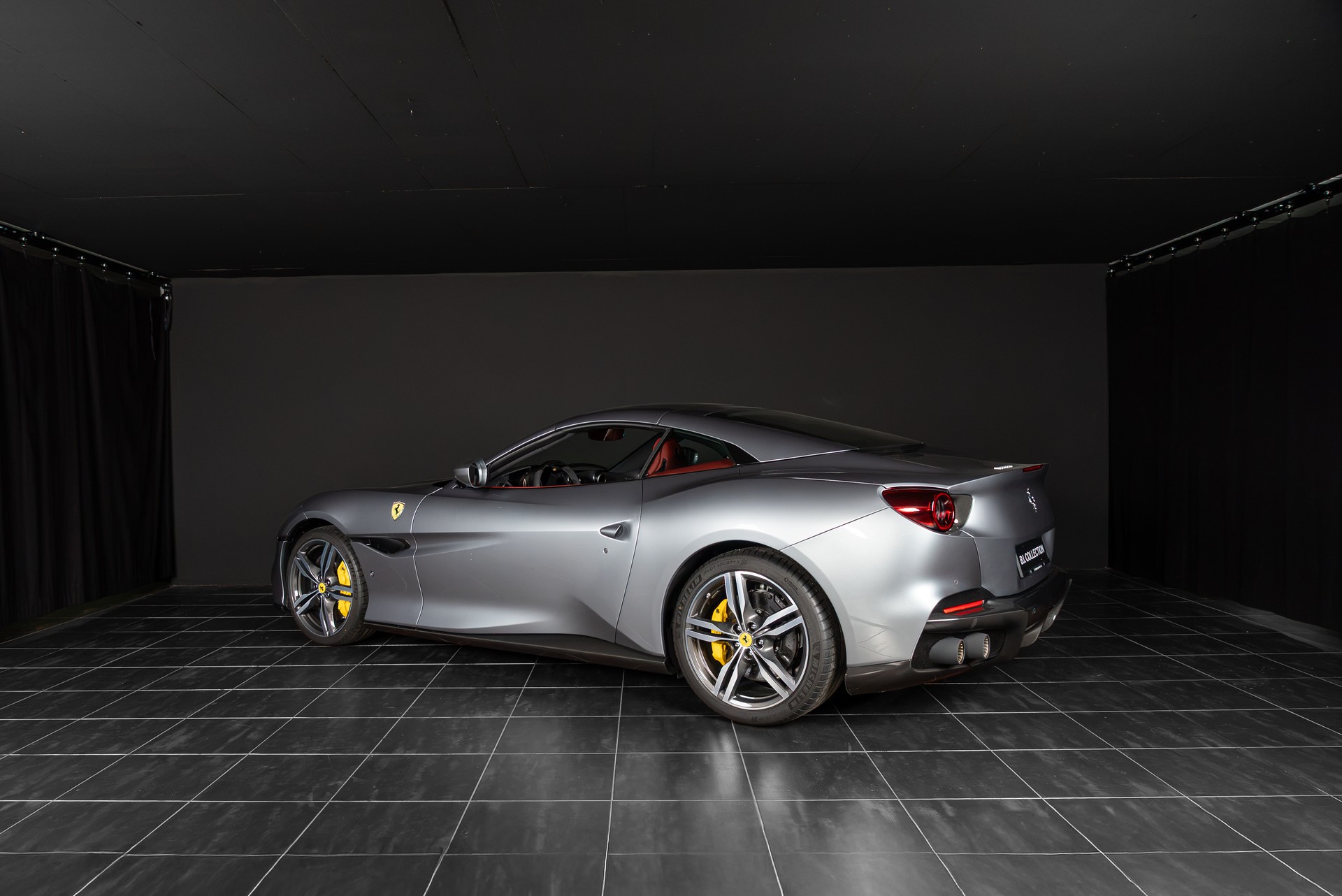 FERRARI Portofino M-image-10
