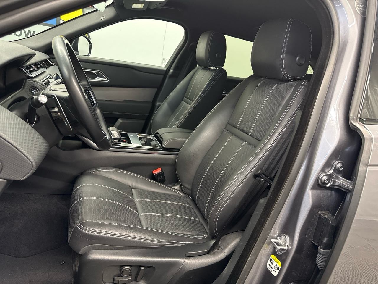 LAND ROVER Range Rover Velar D 200 R-Dynamic SE ic-image-3