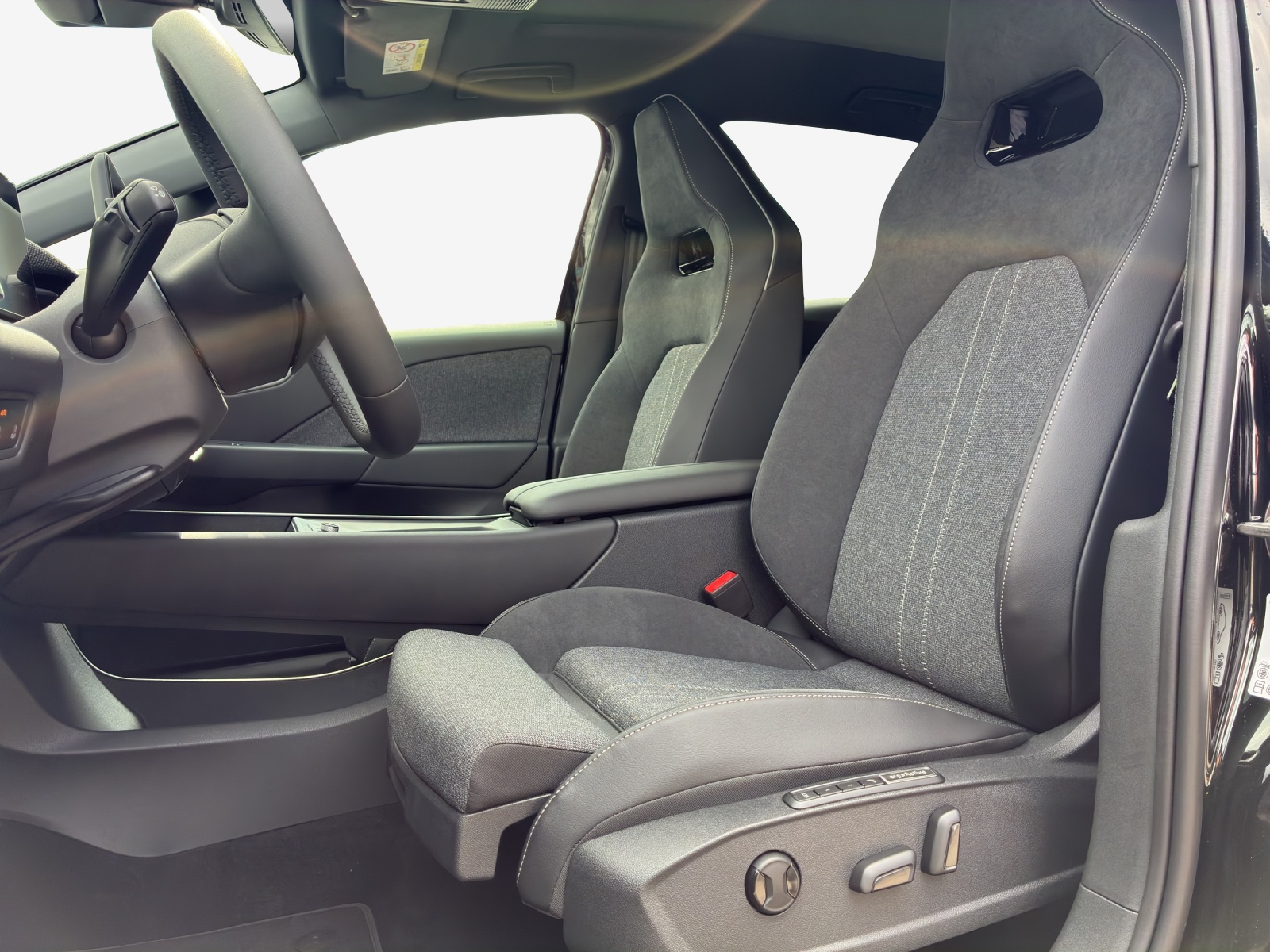 VW ID.3 Neo 58 kWh 190 PS Style-image-7