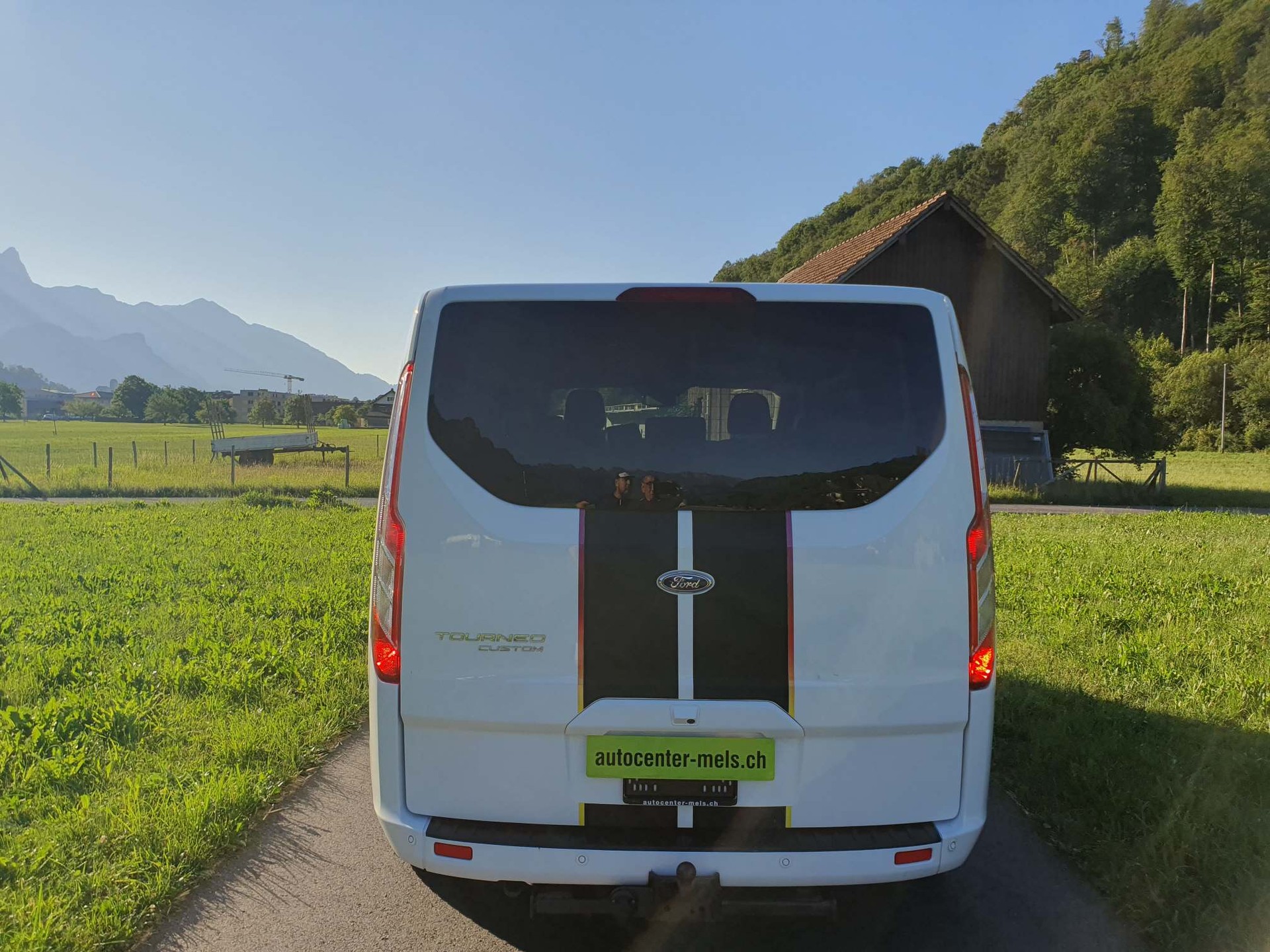FORD Tourneo Custom 320 L1 2.0 TDCi 185 Titanium-image-6