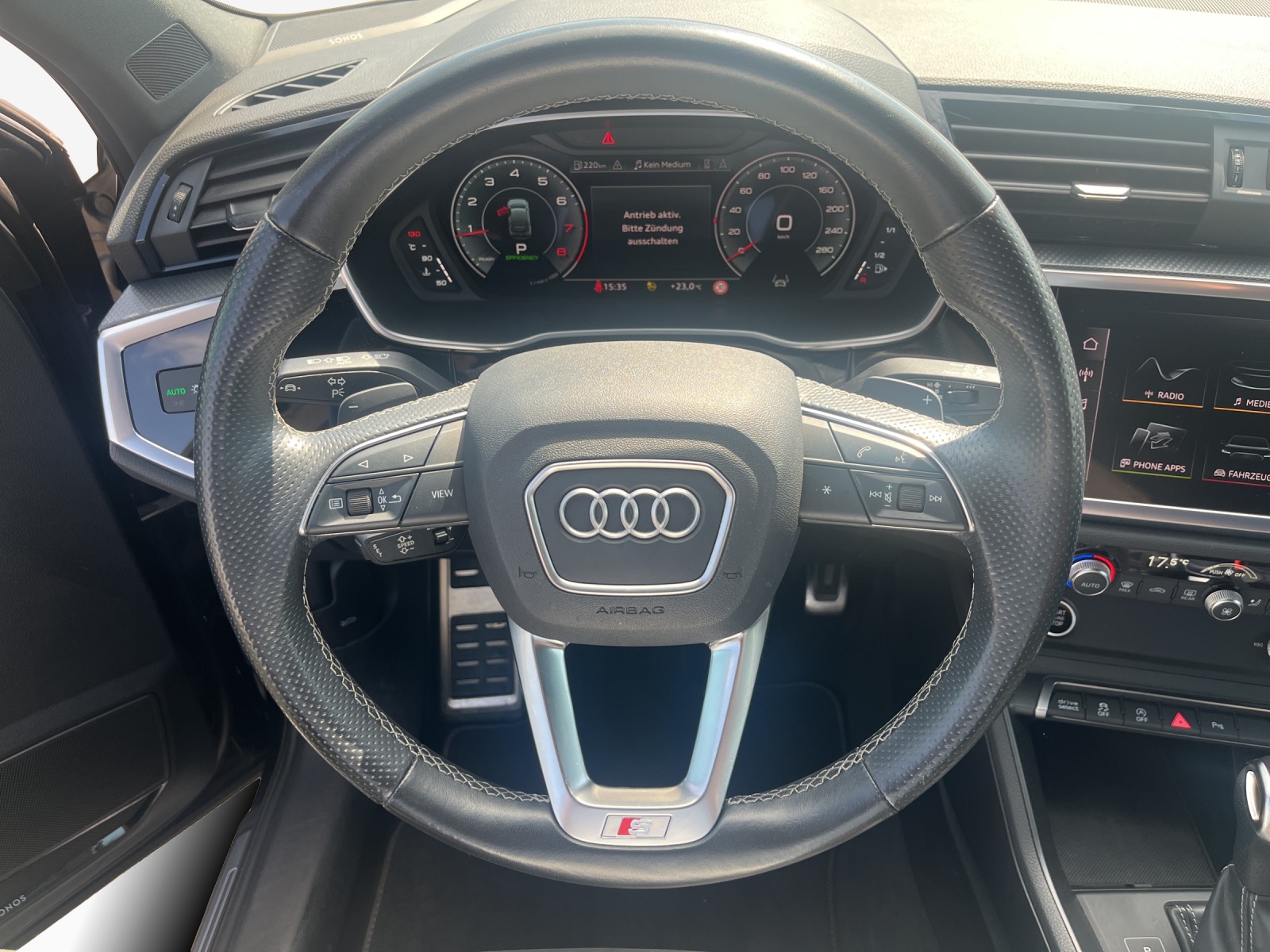 AUDI Q3 Sportback 45 TFSI S line quattro S-tronic-image-9