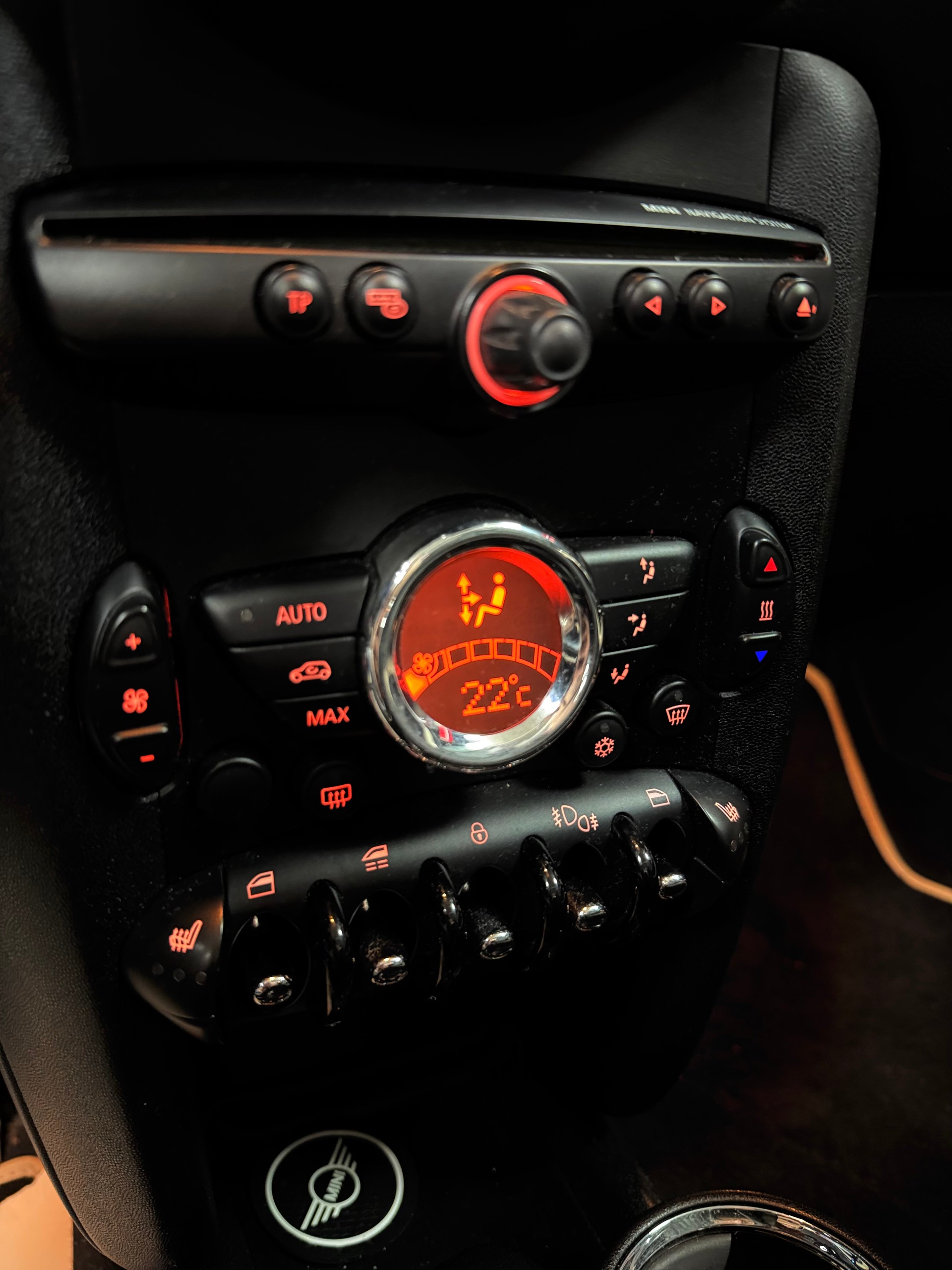 MINI Cooper S Cabriolet-image-14