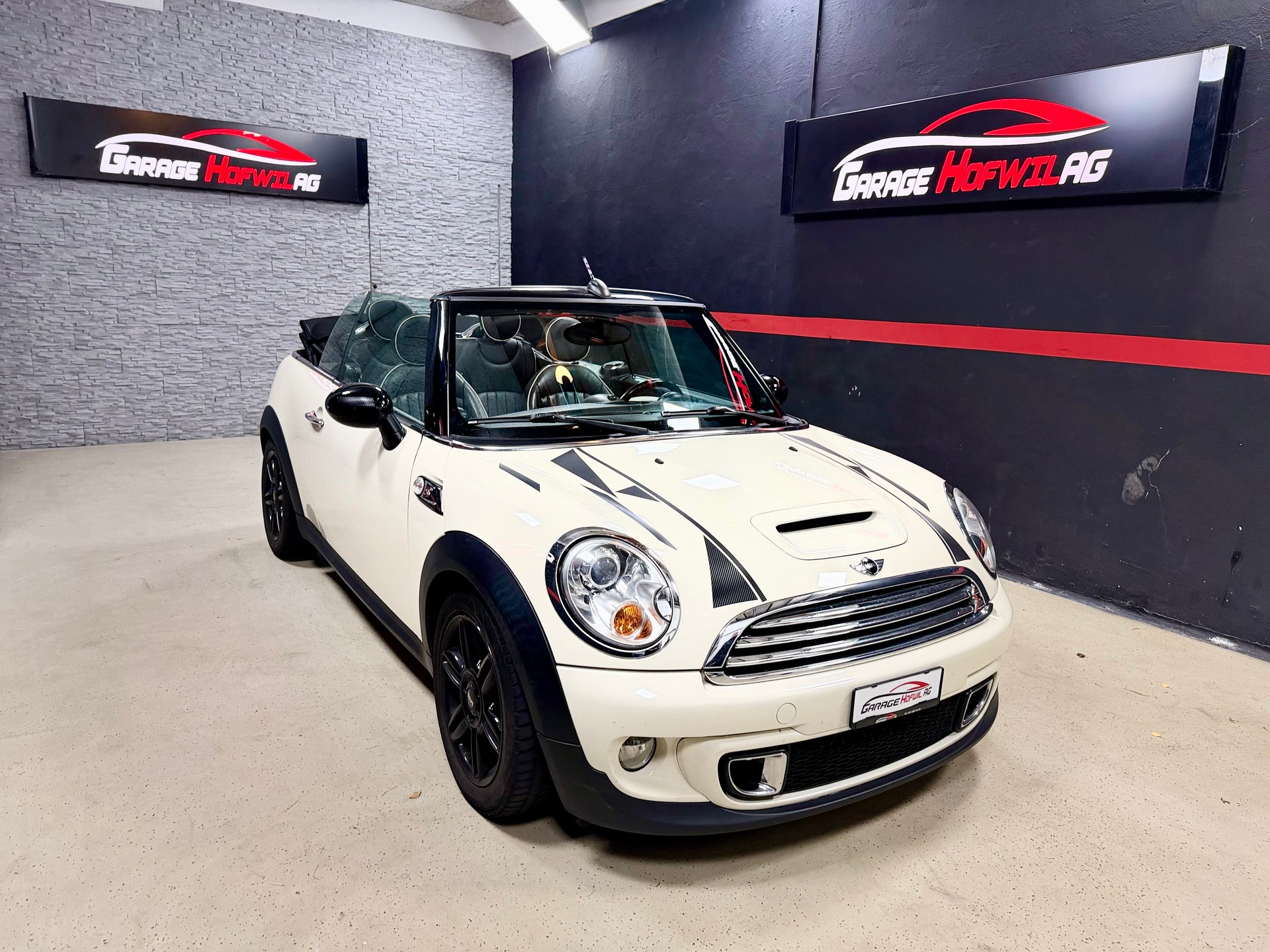 MINI Cooper S Cabriolet-image-3