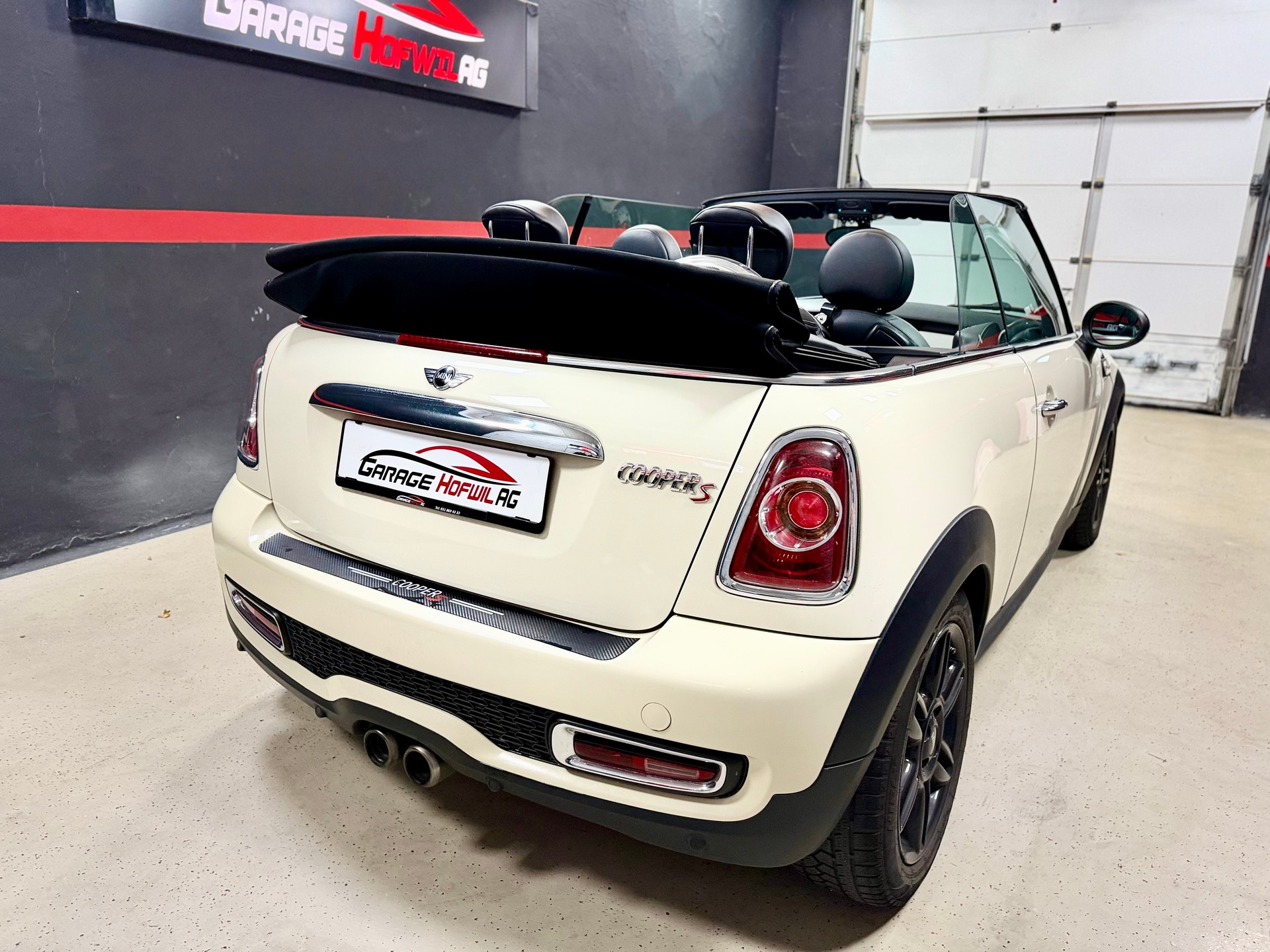 MINI Cooper S Cabriolet-image-5