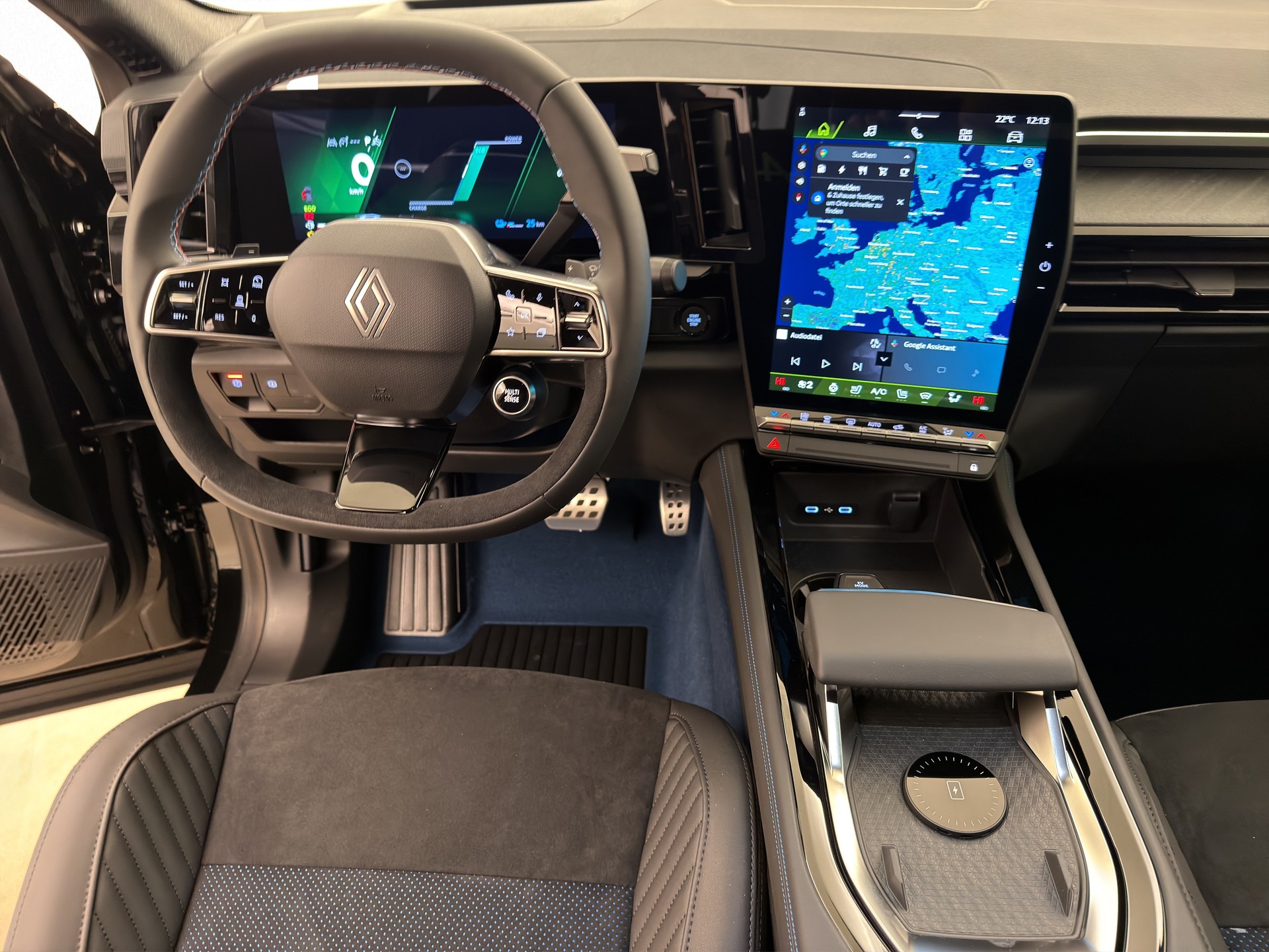 RENAULT Rafale 1.2 E-Tech Plug-in Atelier Alpine-image-8