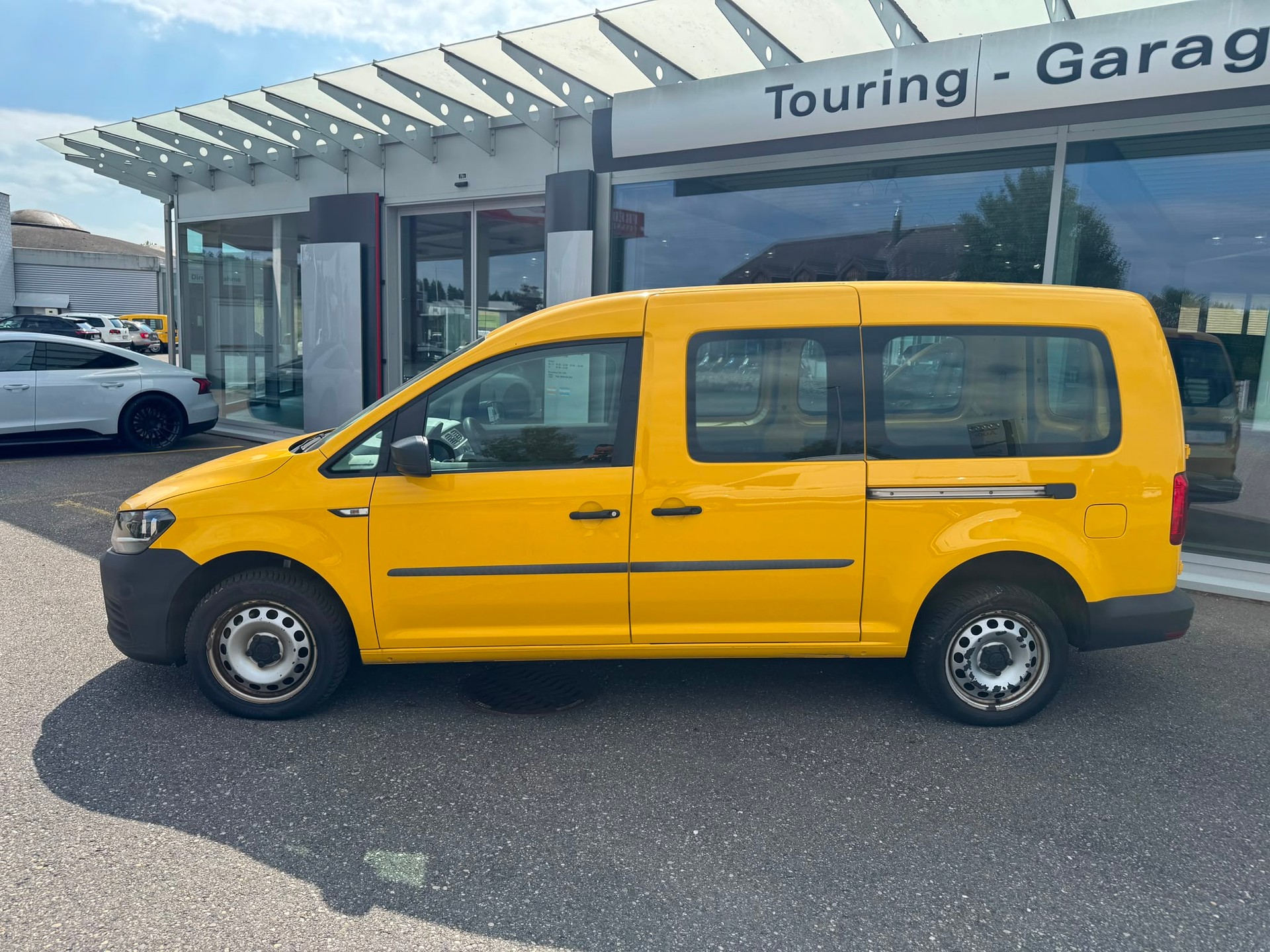 VW Caddy Maxi 2.0TDI 4Mot. DSG Automat - 4x4-image-1