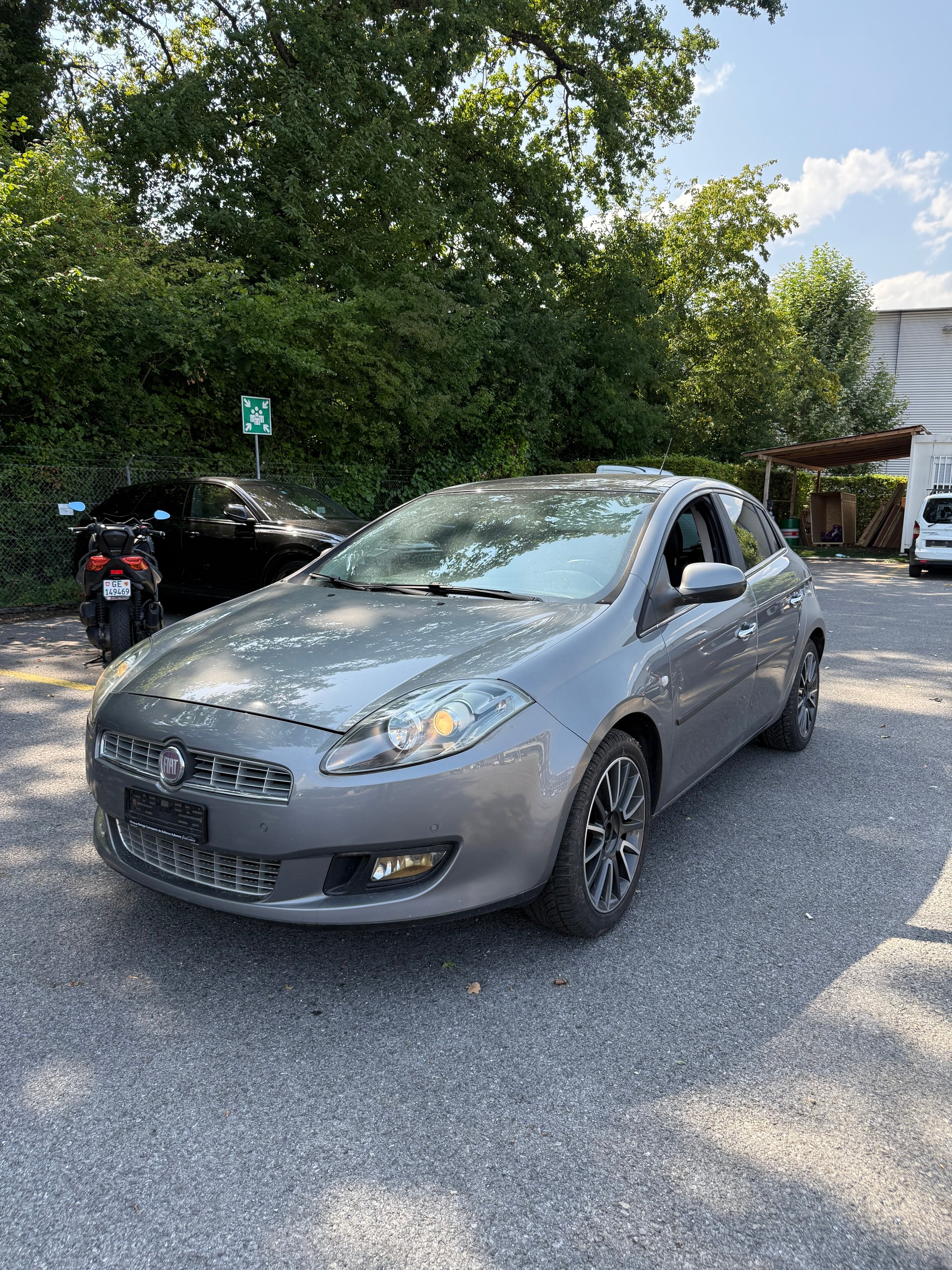 FIAT Bravo 1.6 JTD Dynamic PUR O2 (Eco)-image-0