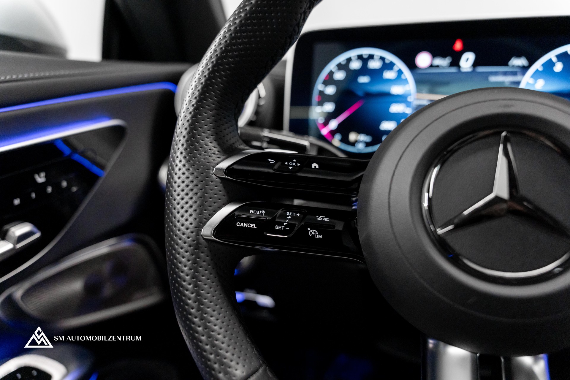 MERCEDES-BENZ CLE 300 AMG Line 4matic Coupé / 360° / Burmester / Lenkradheizung-image-21