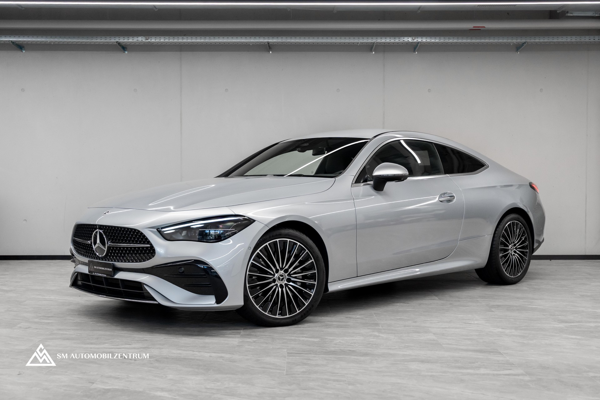 MERCEDES-BENZ CLE 300 AMG Line 4matic Coupé / 360° / Burmester / Lenkradheizung