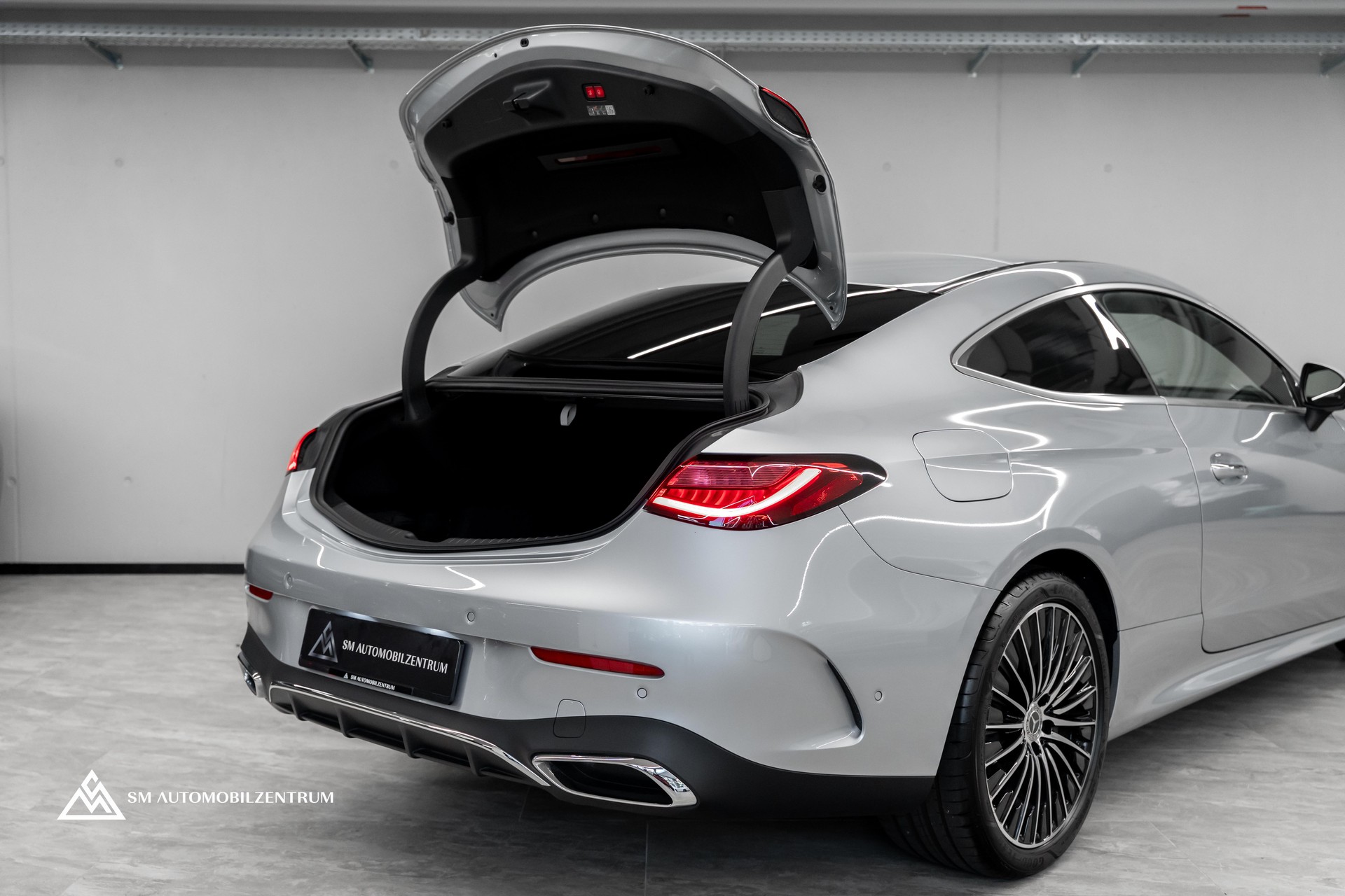 MERCEDES-BENZ CLE 300 AMG Line 4matic Coupé / 360° / Burmester / Lenkradheizung-image-11