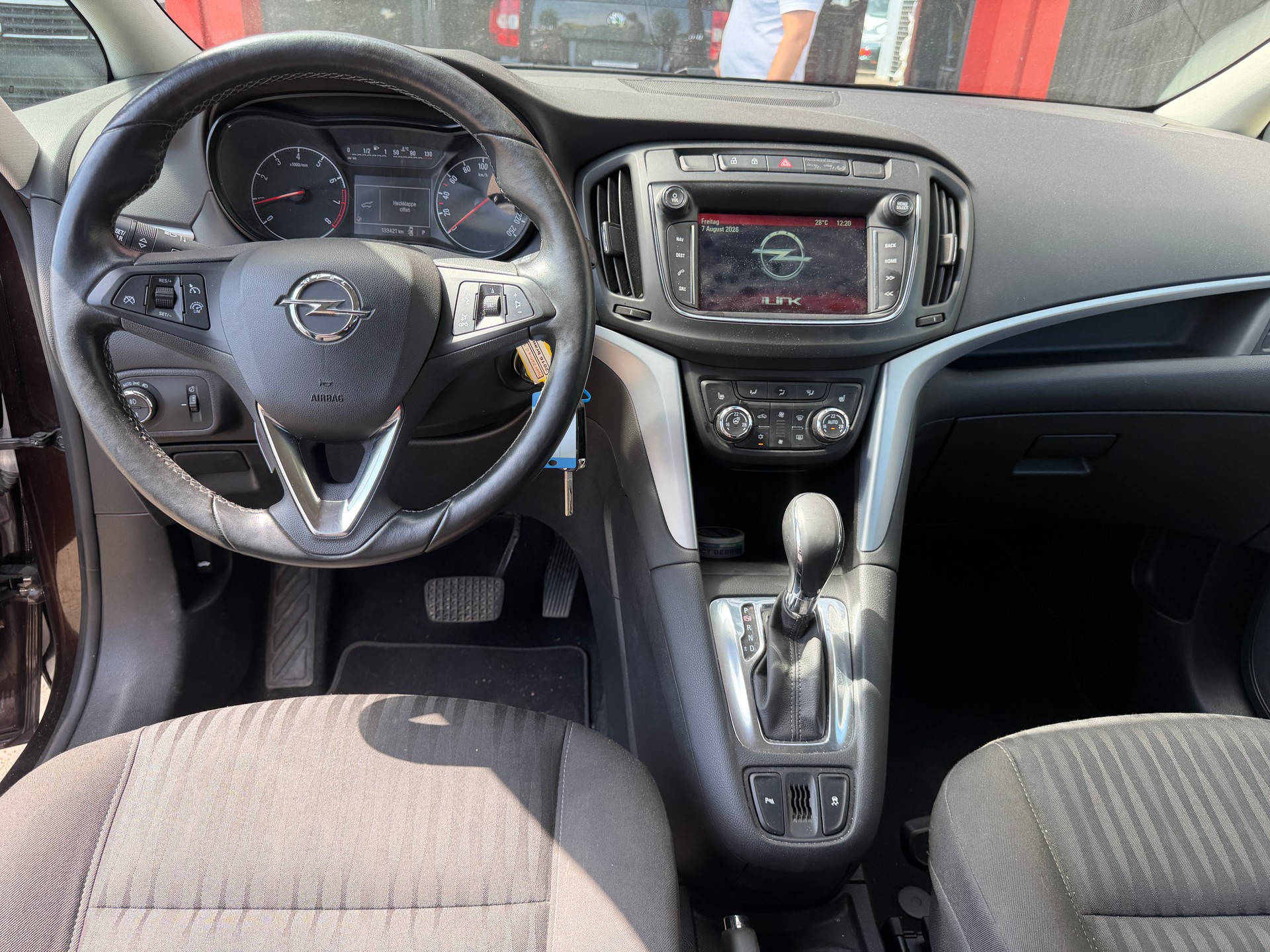 OPEL Zafira 1.4i 16V Turbo Enjoy Automatic-image-8