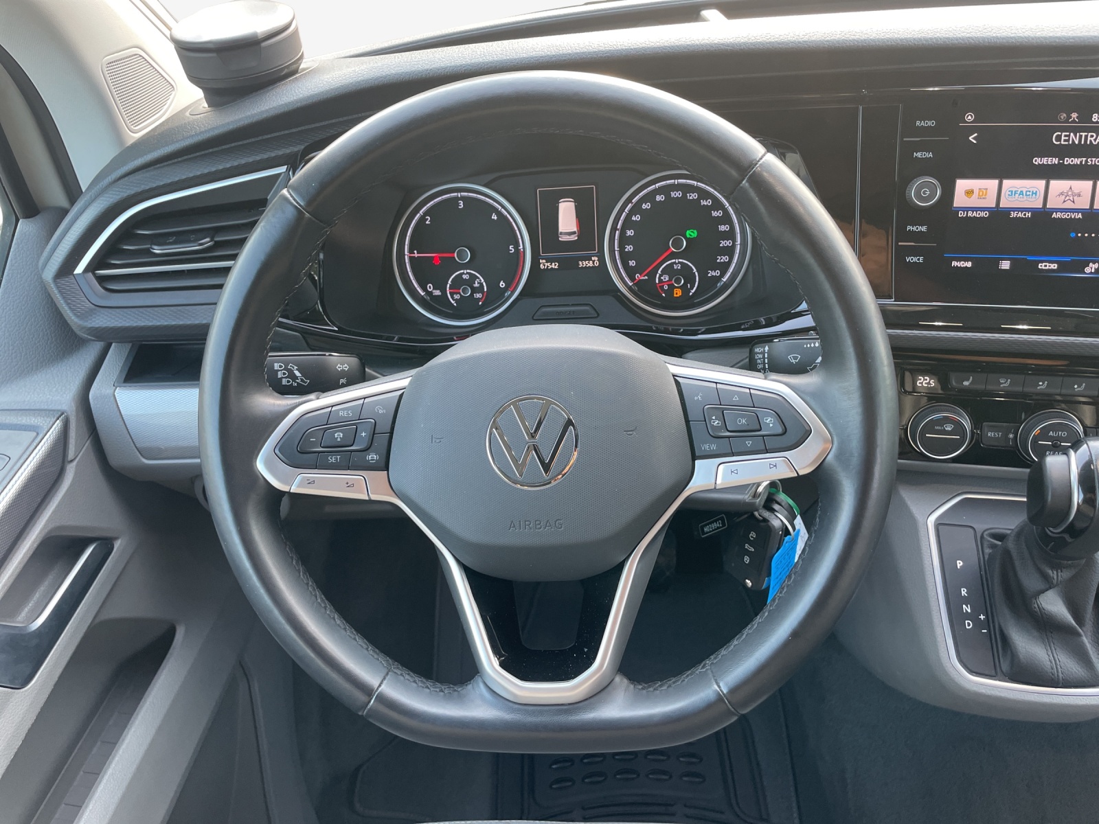 VW T6.1 California 2.0 TDI Ocean Liberty DSG-image-9