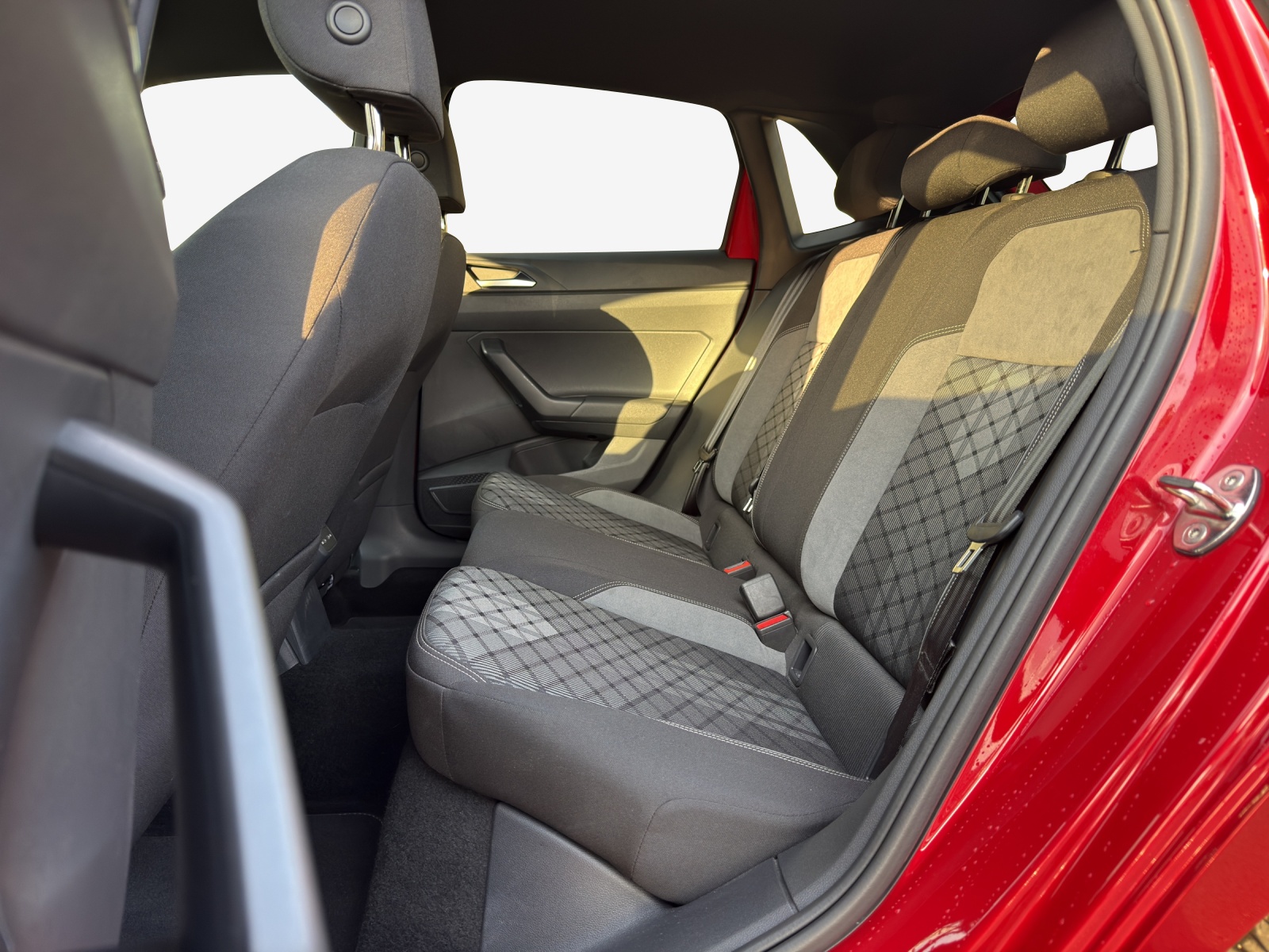 VW Polo 1.0 TSI R-Line DSG-image-11