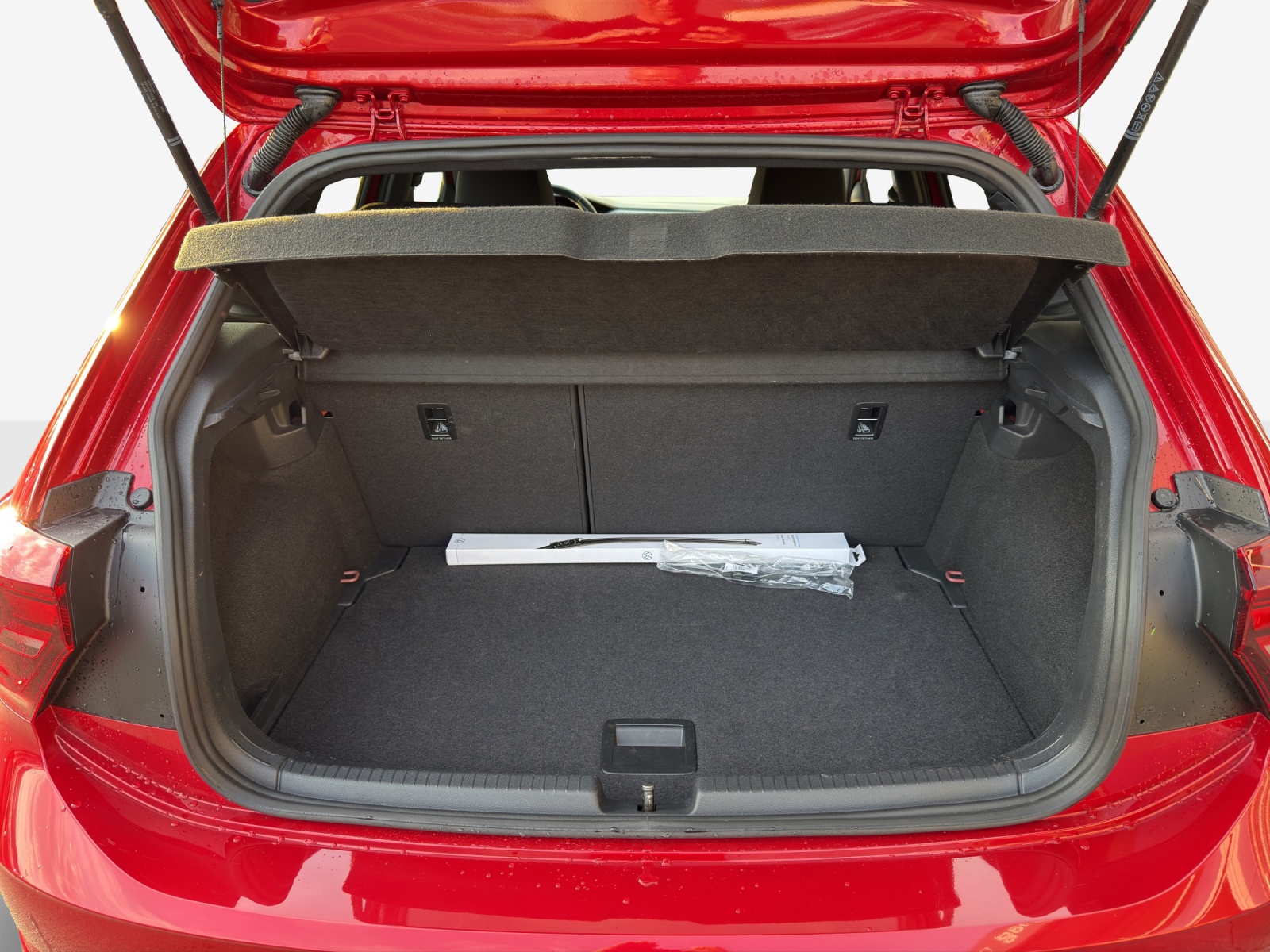 VW Polo 1.0 TSI R-Line DSG-image-12