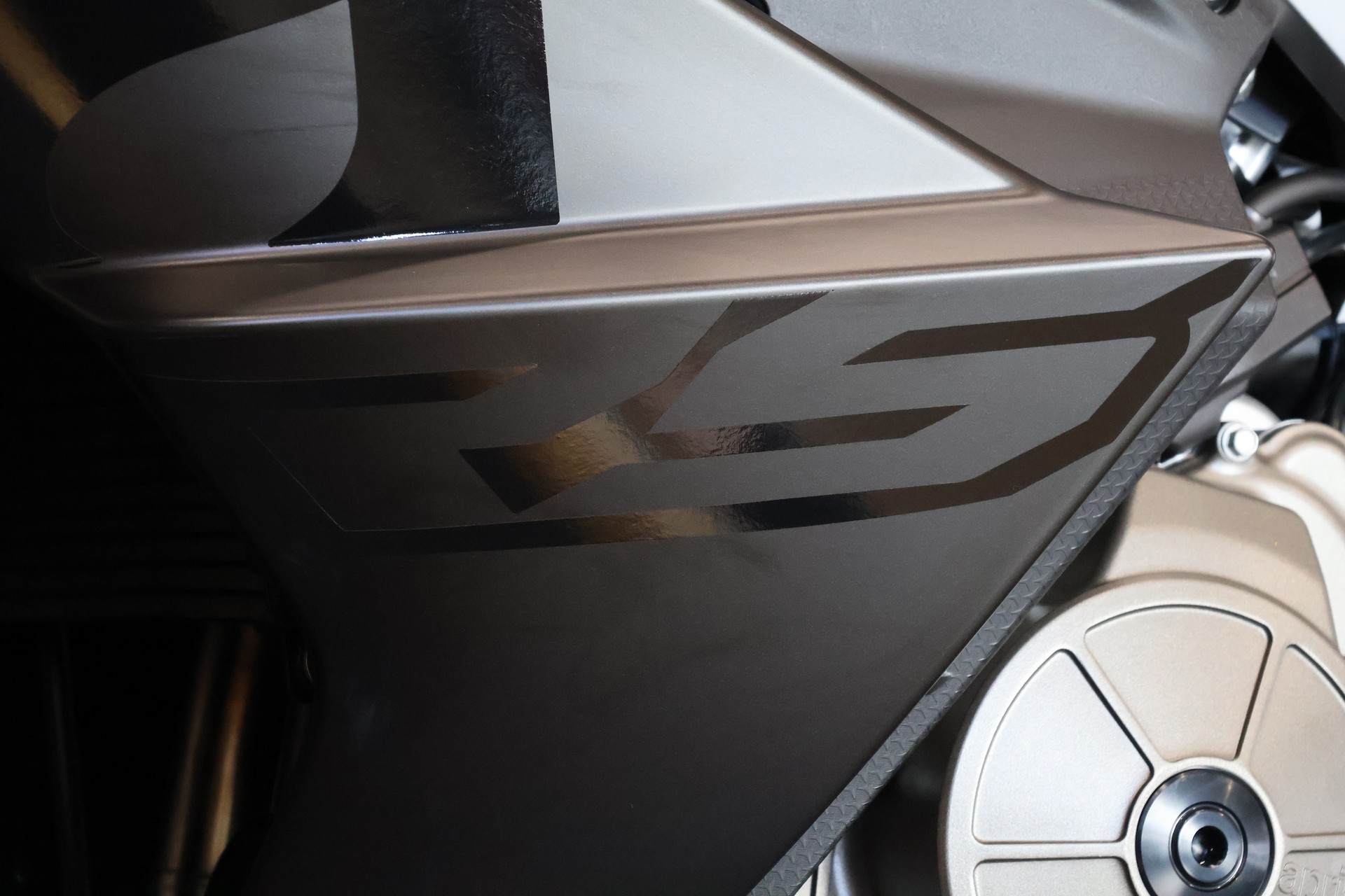 APRILIA RS 660 Factory Ultra Dark E5+ (35kW)-image-9