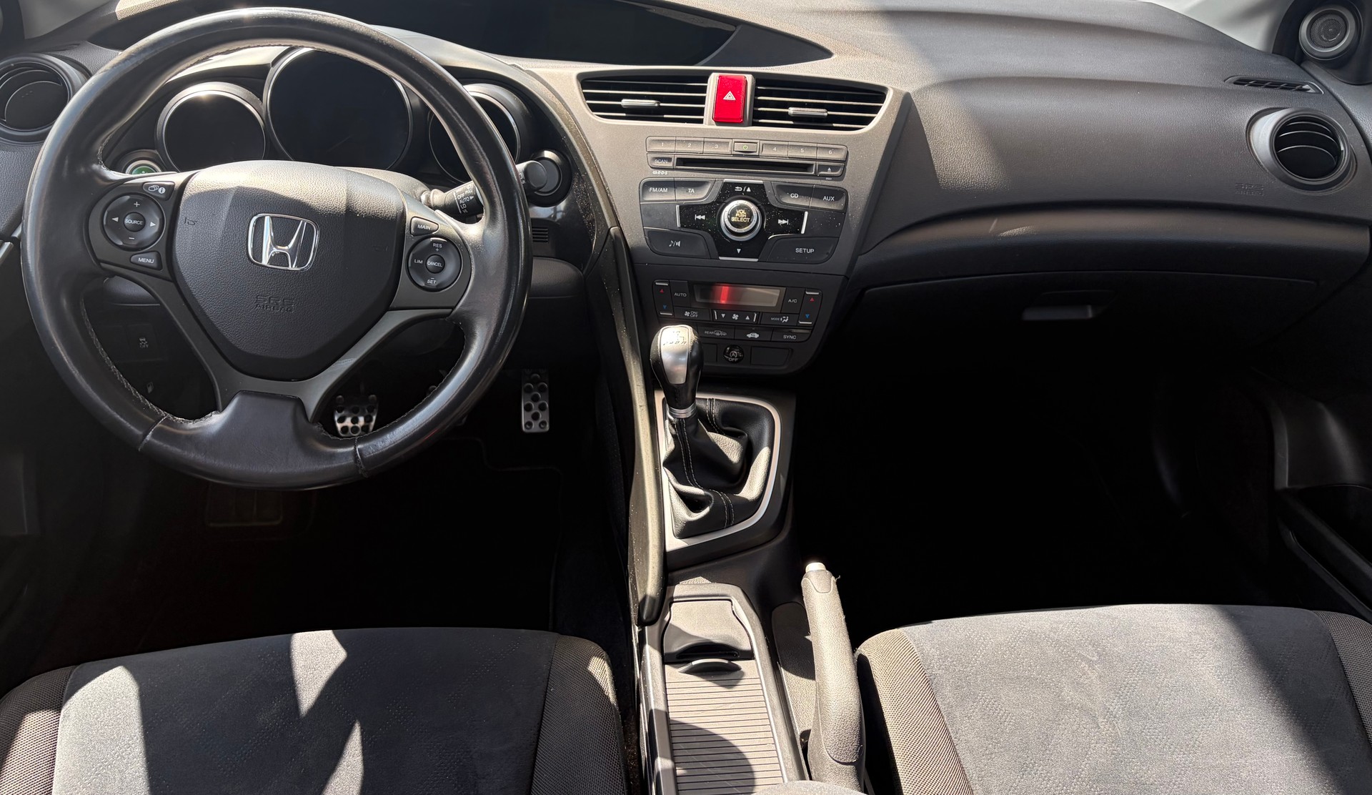 HONDA Civic 1.8i Sport-image-8