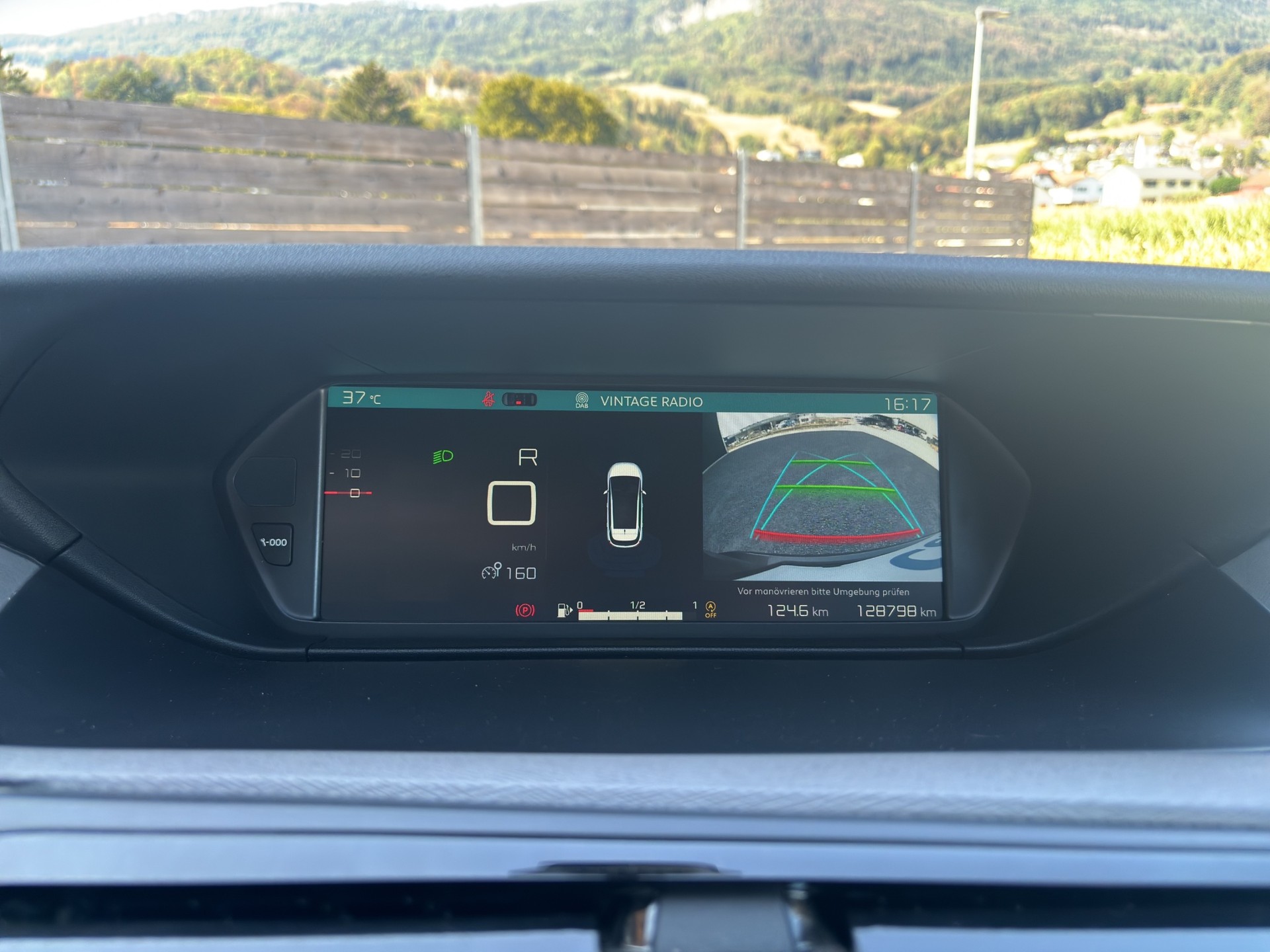 CITROEN C4 Picasso 1.6i 16V THP Feel Edition EAT6-image-16