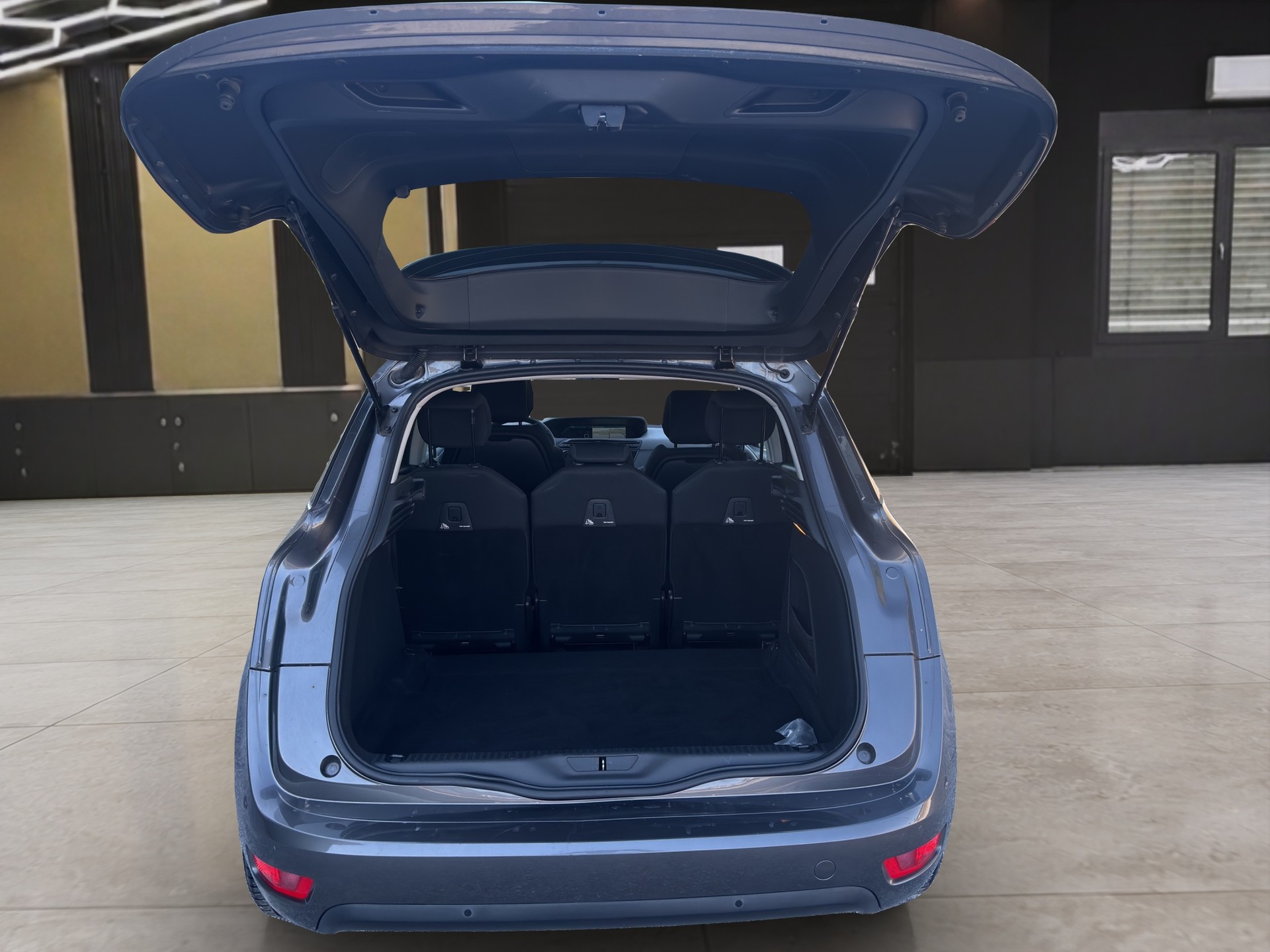 CITROEN C4 Picasso 1.6i 16V THP Feel Edition EAT6-image-14
