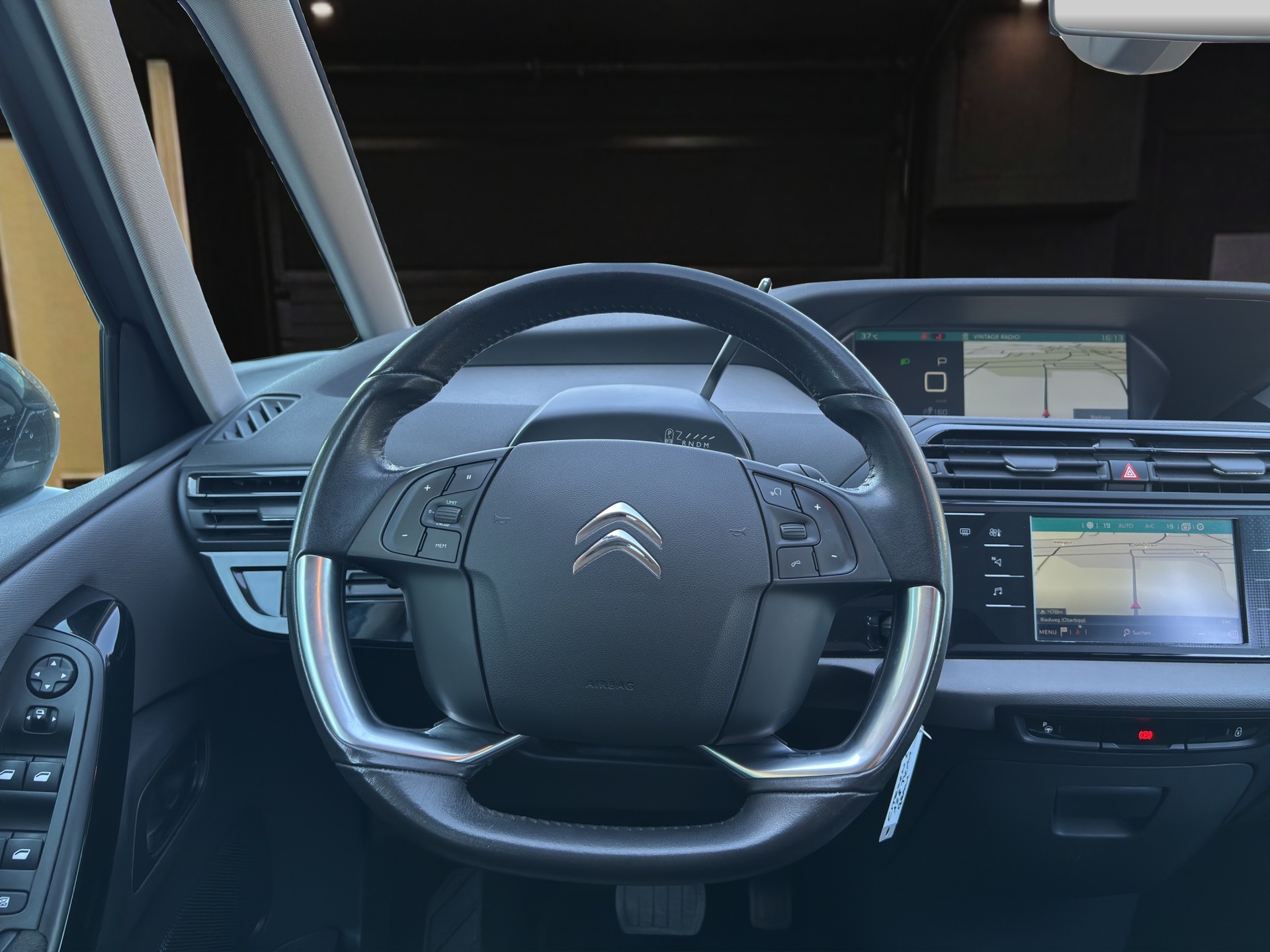 CITROEN C4 Picasso 1.6i 16V THP Feel Edition EAT6-image-11