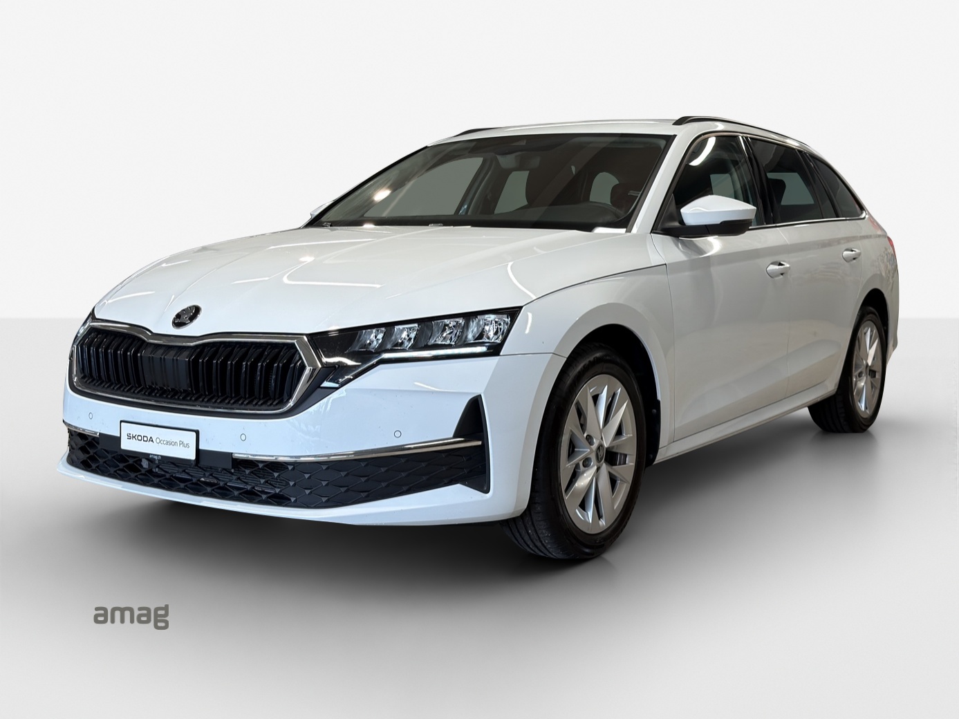 SKODA Octavia Combi 1.5 TSI mHEV DSG Selection