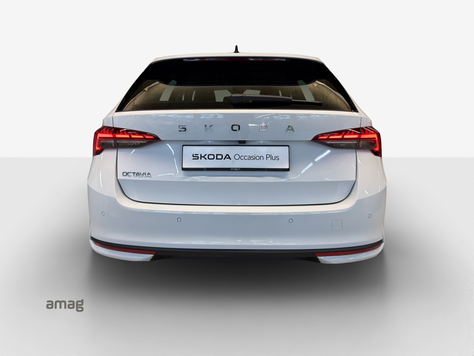 SKODA Octavia Combi 1.5 TSI mHEV DSG Selection-showroom-element-3