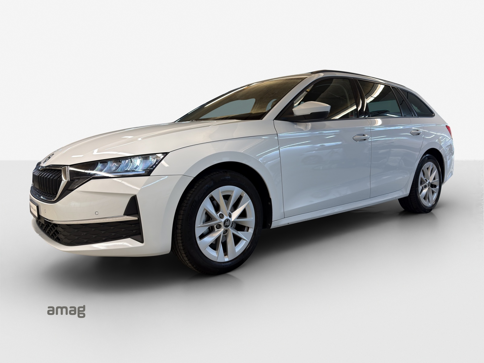 SKODA Octavia Combi 1.5 TSI mHEV DSG Selection