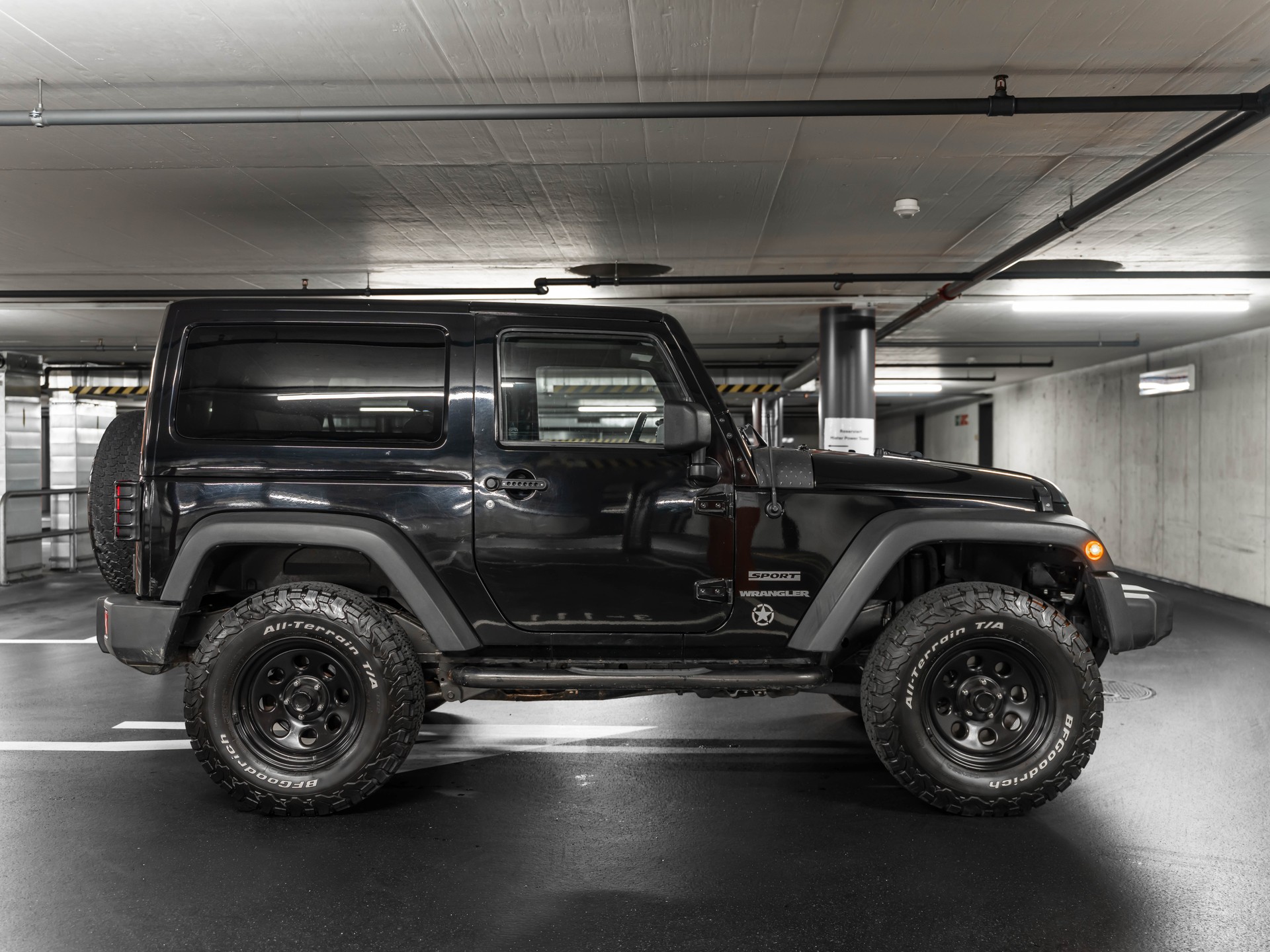 JEEP Wrangler 2.8 CRD Sport Automatic-image-14