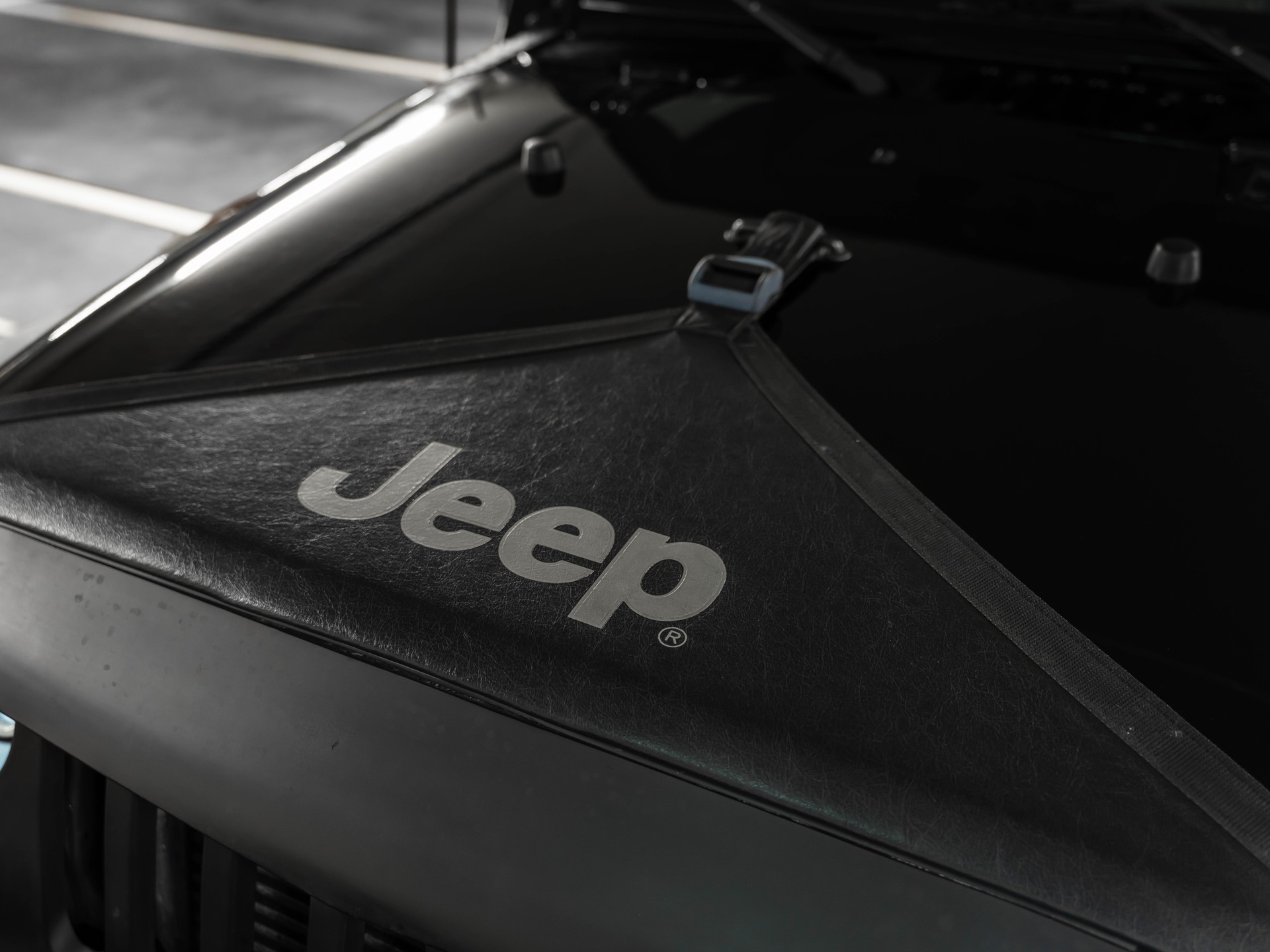 JEEP Wrangler 2.8 CRD Sport Automatic-image-2