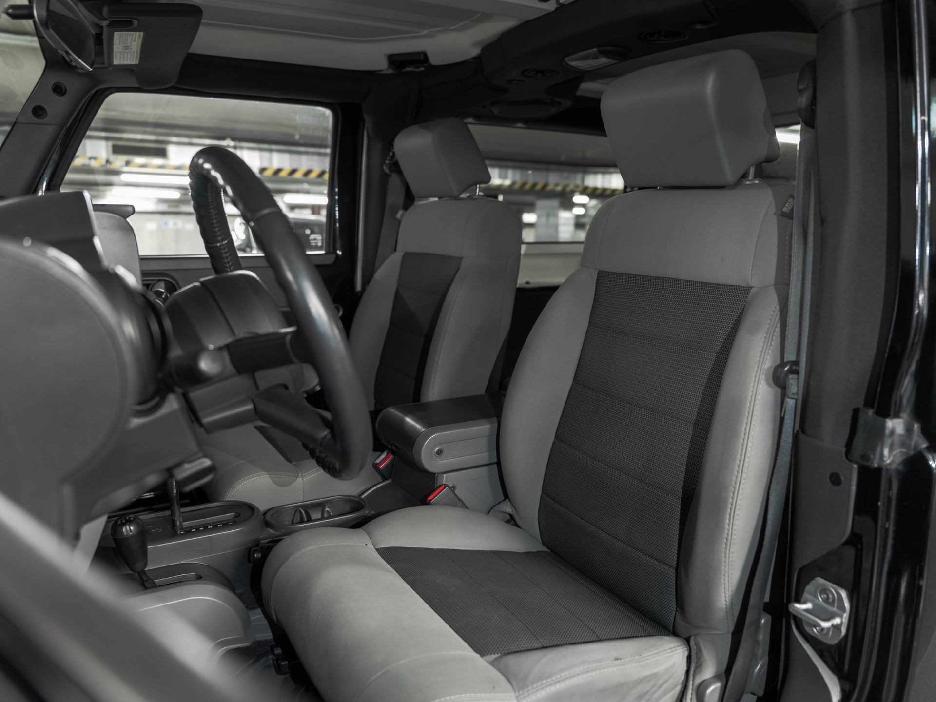JEEP Wrangler 2.8 CRD Sport Automatic-image-28
