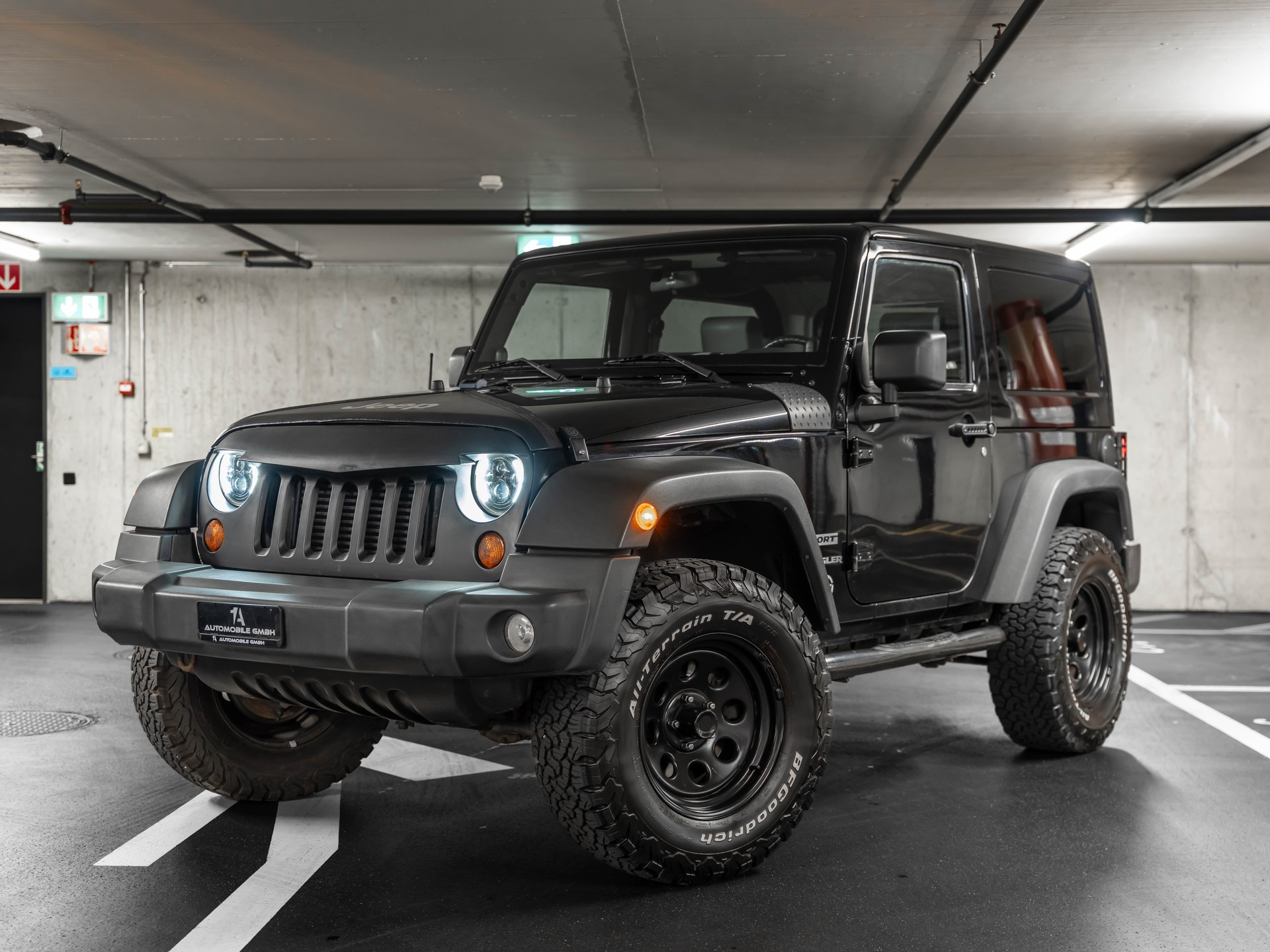 JEEP Wrangler 2.8 CRD Sport Automatic-image-0