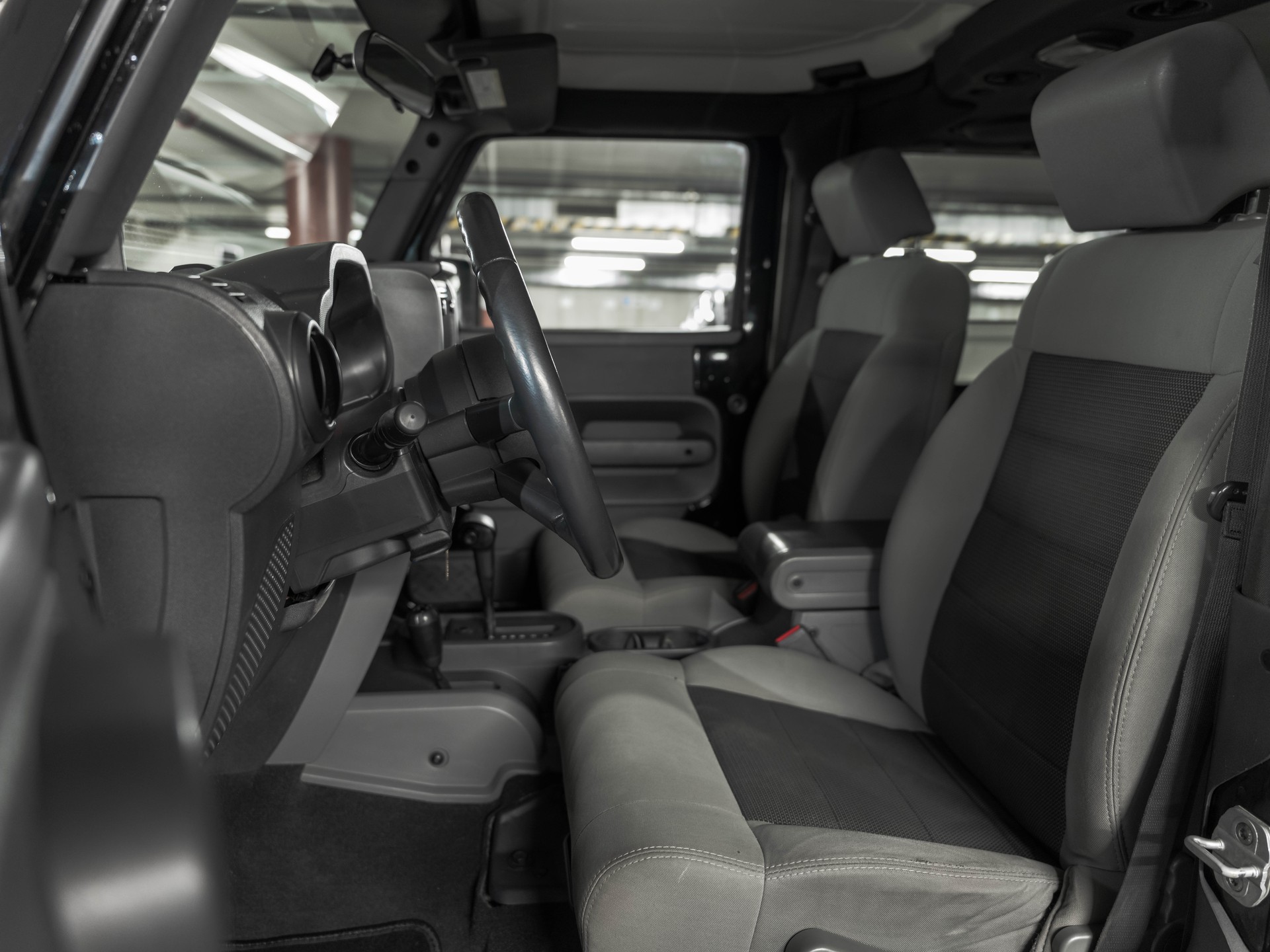 JEEP Wrangler 2.8 CRD Sport Automatic-image-27