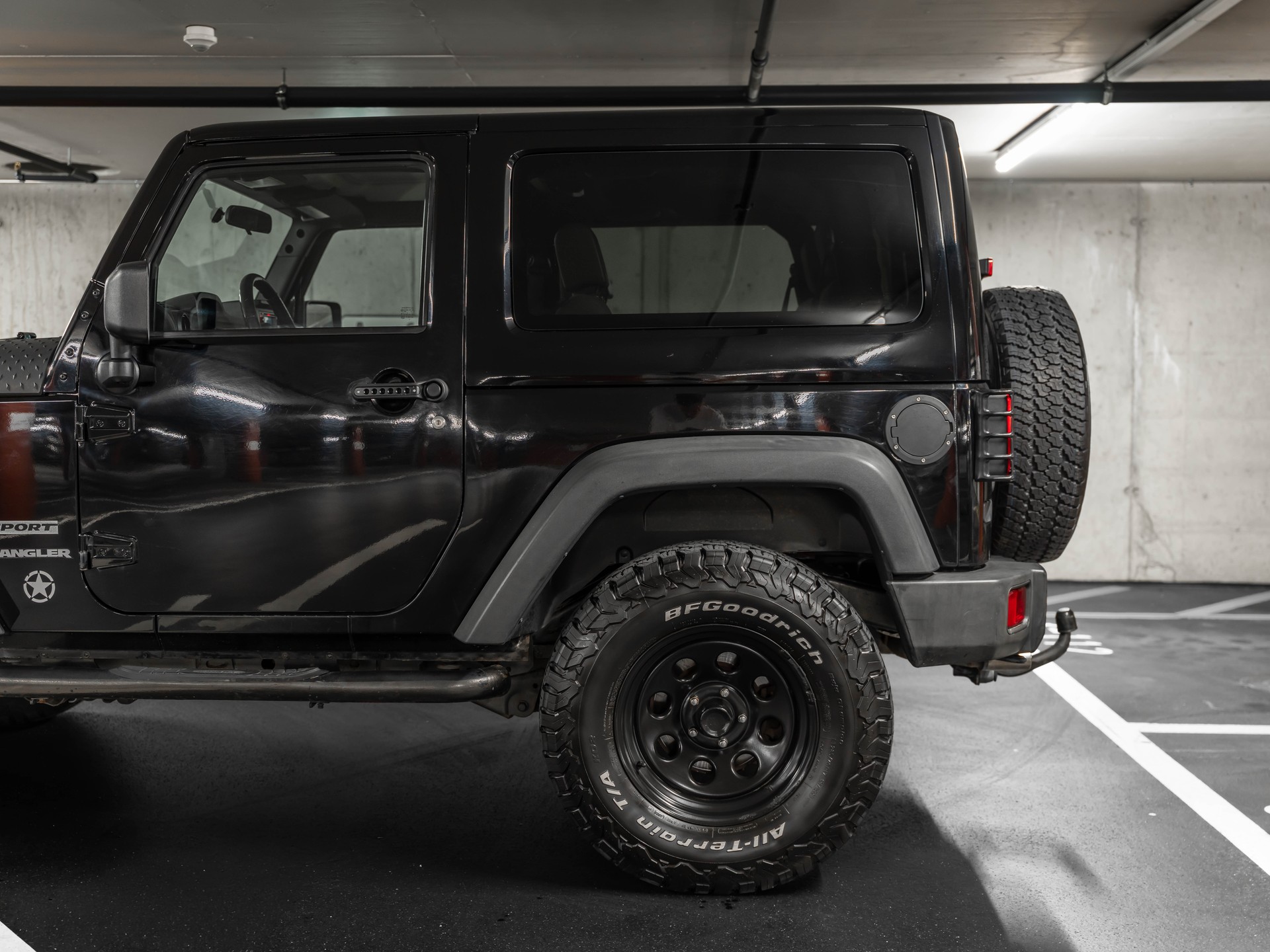 JEEP Wrangler 2.8 CRD Sport Automatic-image-6