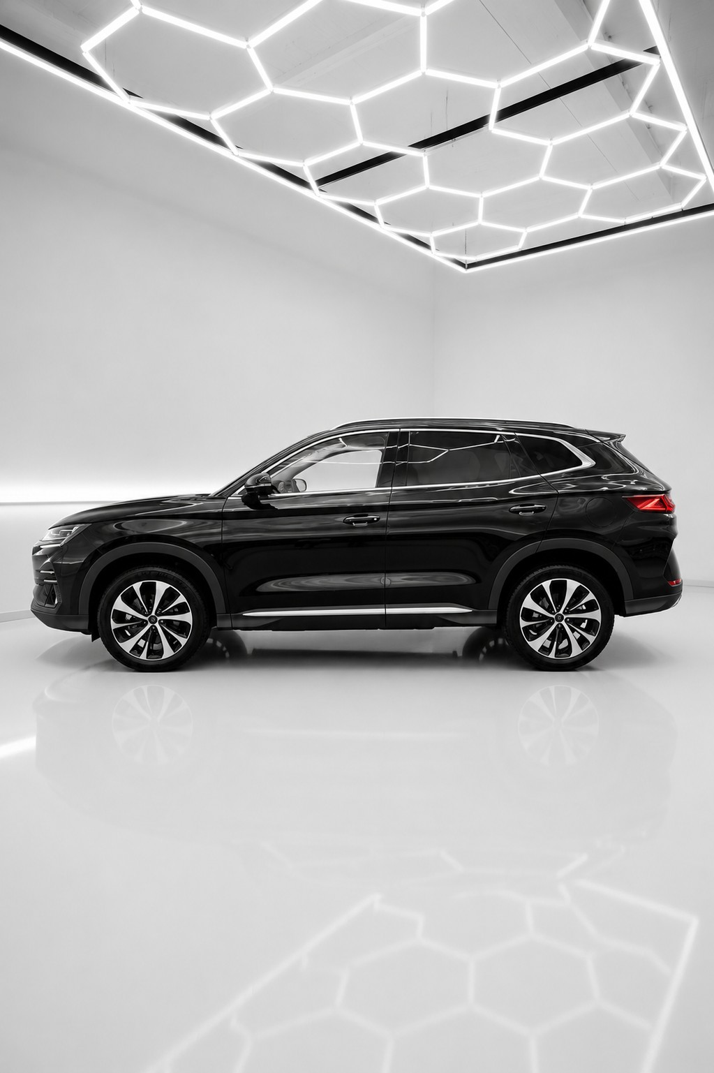 BYD Seal U DM-i Design AWD-showroom-element-1